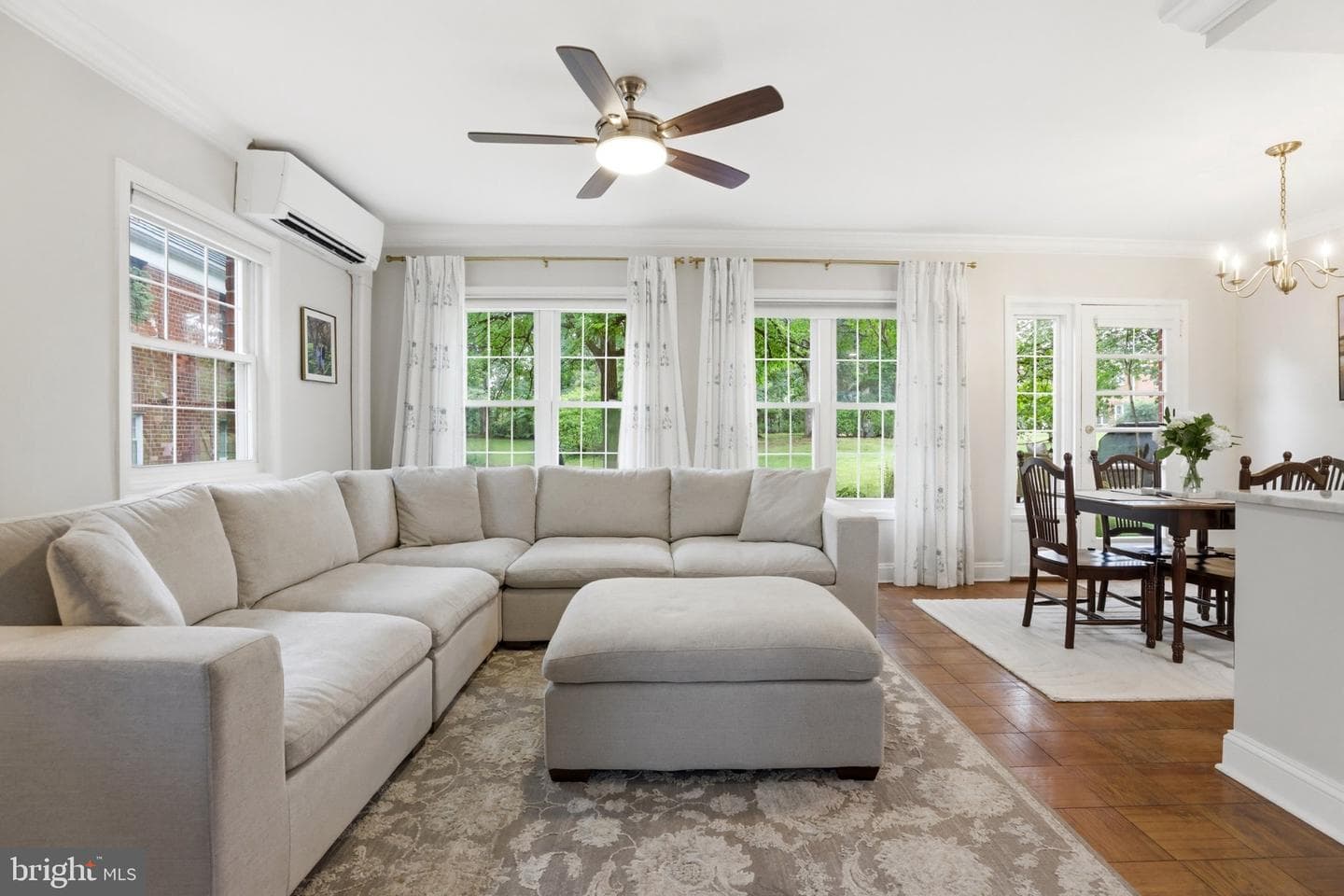 3128 Martha Custis Drive photo 4