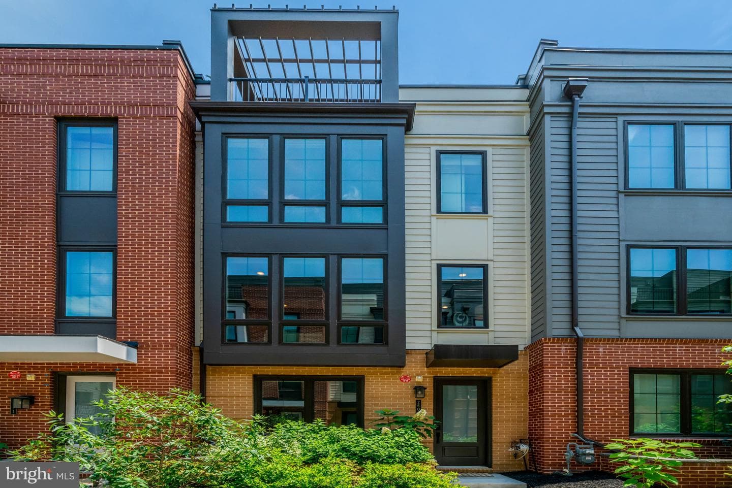 2609 Winchester Walk, Alexandria