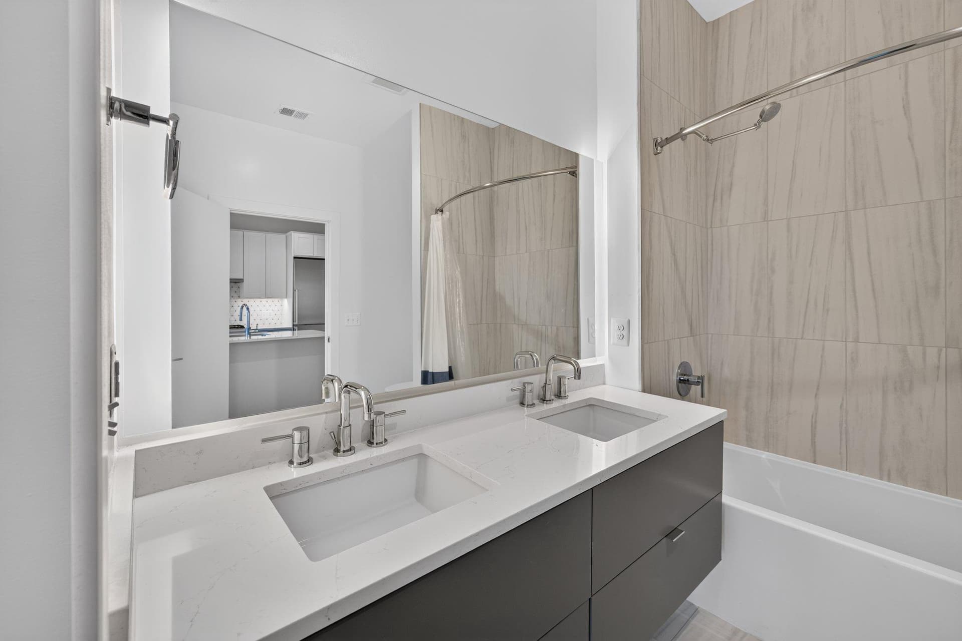 1312 King Street #302 photo 11