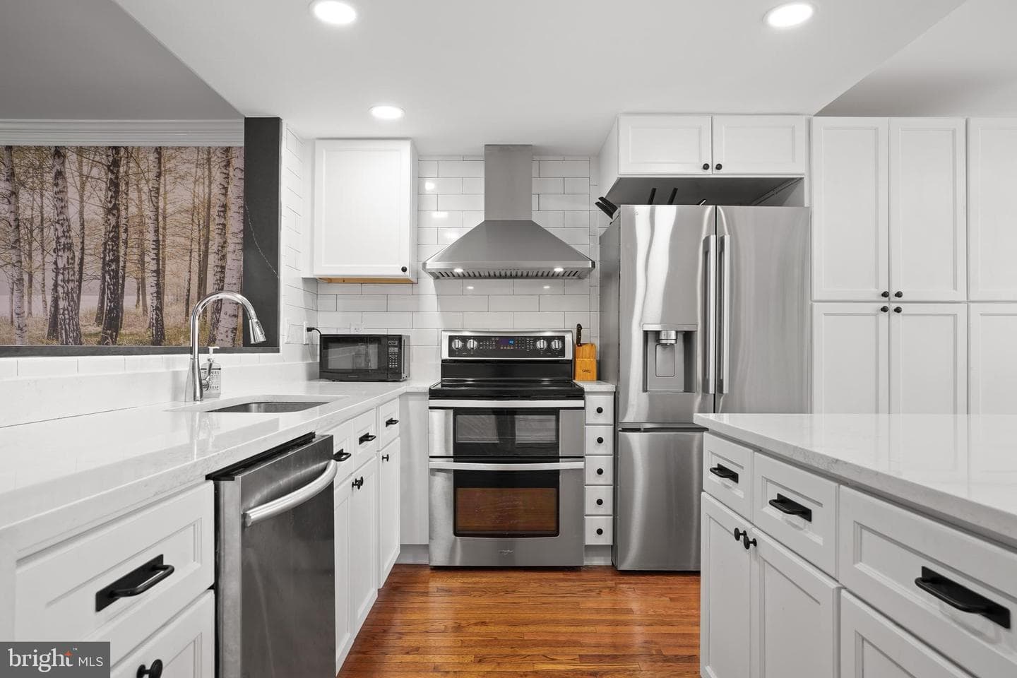 686 S Columbus Street photo 21