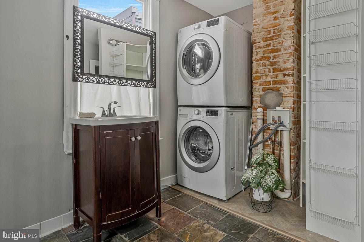 514 N Patrick Street photo 22