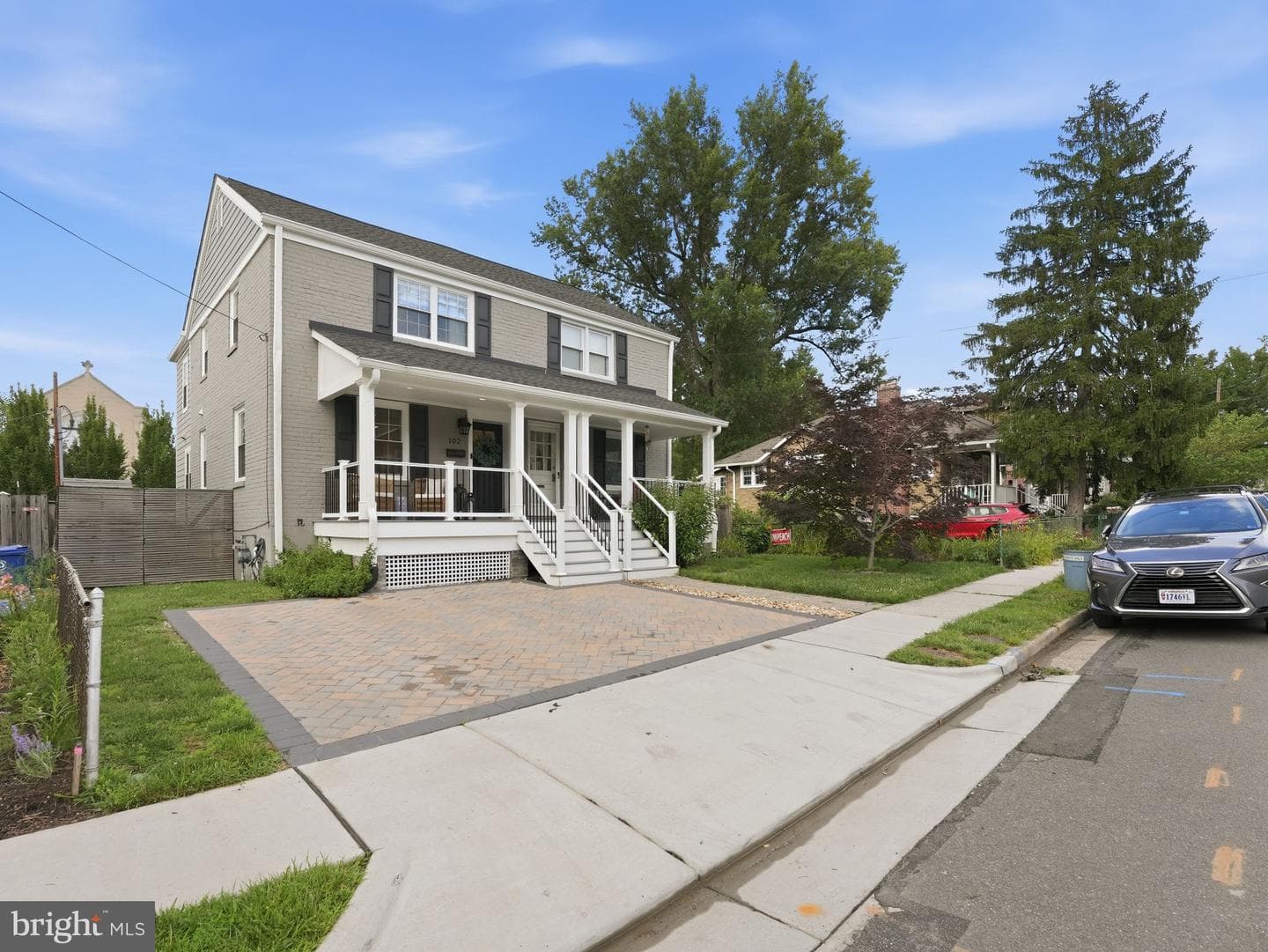 102 E Howell Avenue photo 6