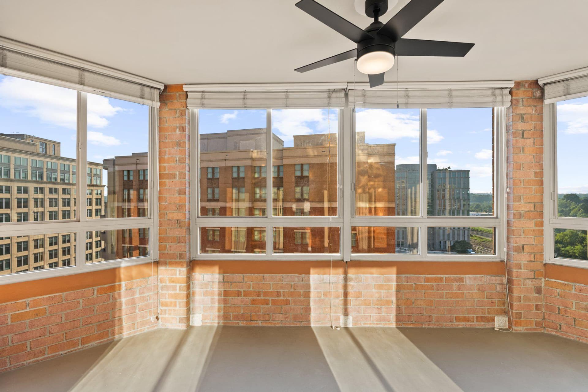 2181 Jamieson Avenue #1402 photo 11