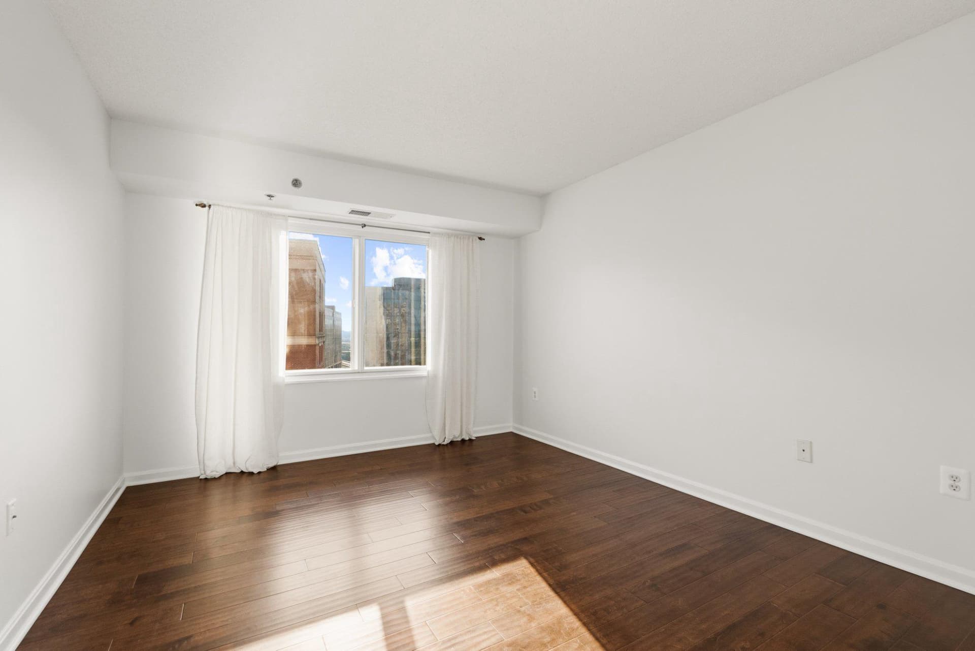 2181 Jamieson Avenue #1402 photo 17