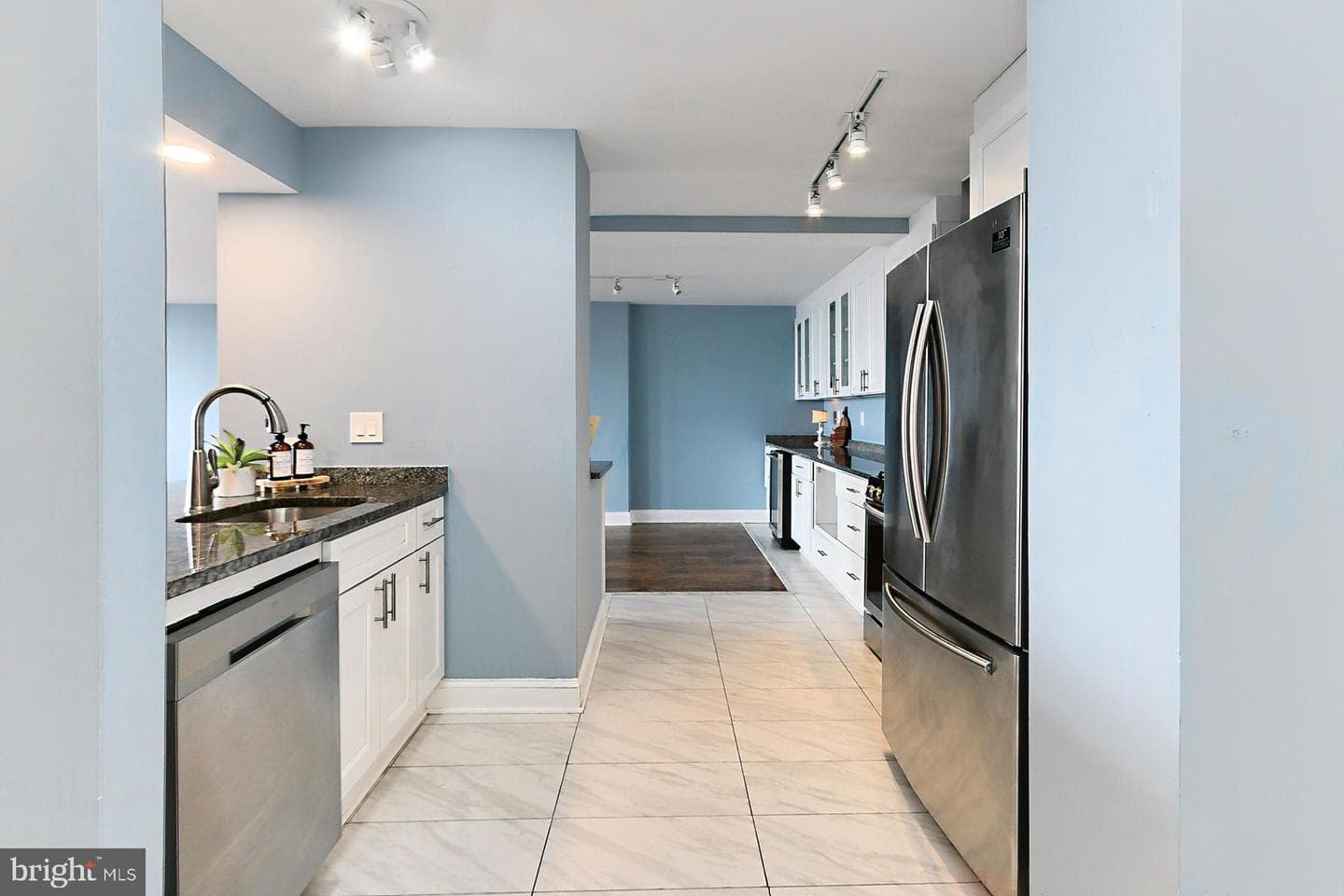 801 N Pitt Street #1203 photo 16