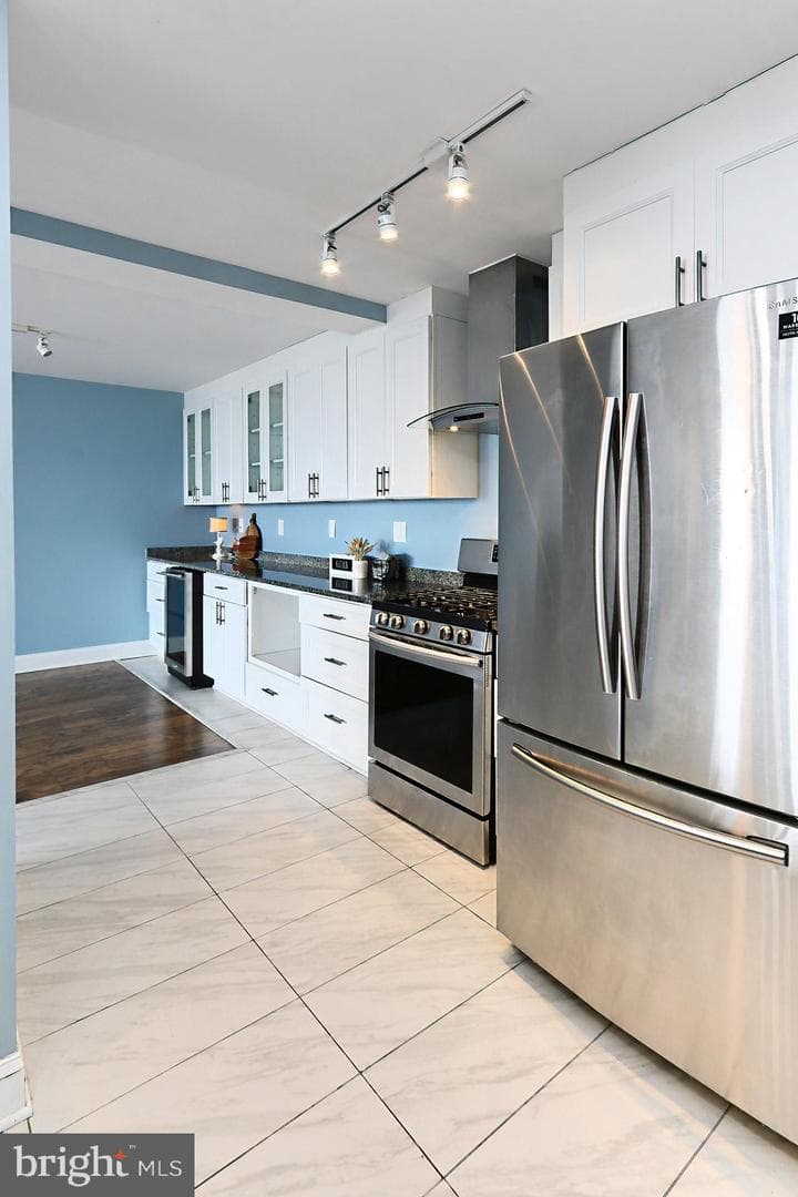 801 N Pitt Street #1203 photo 19