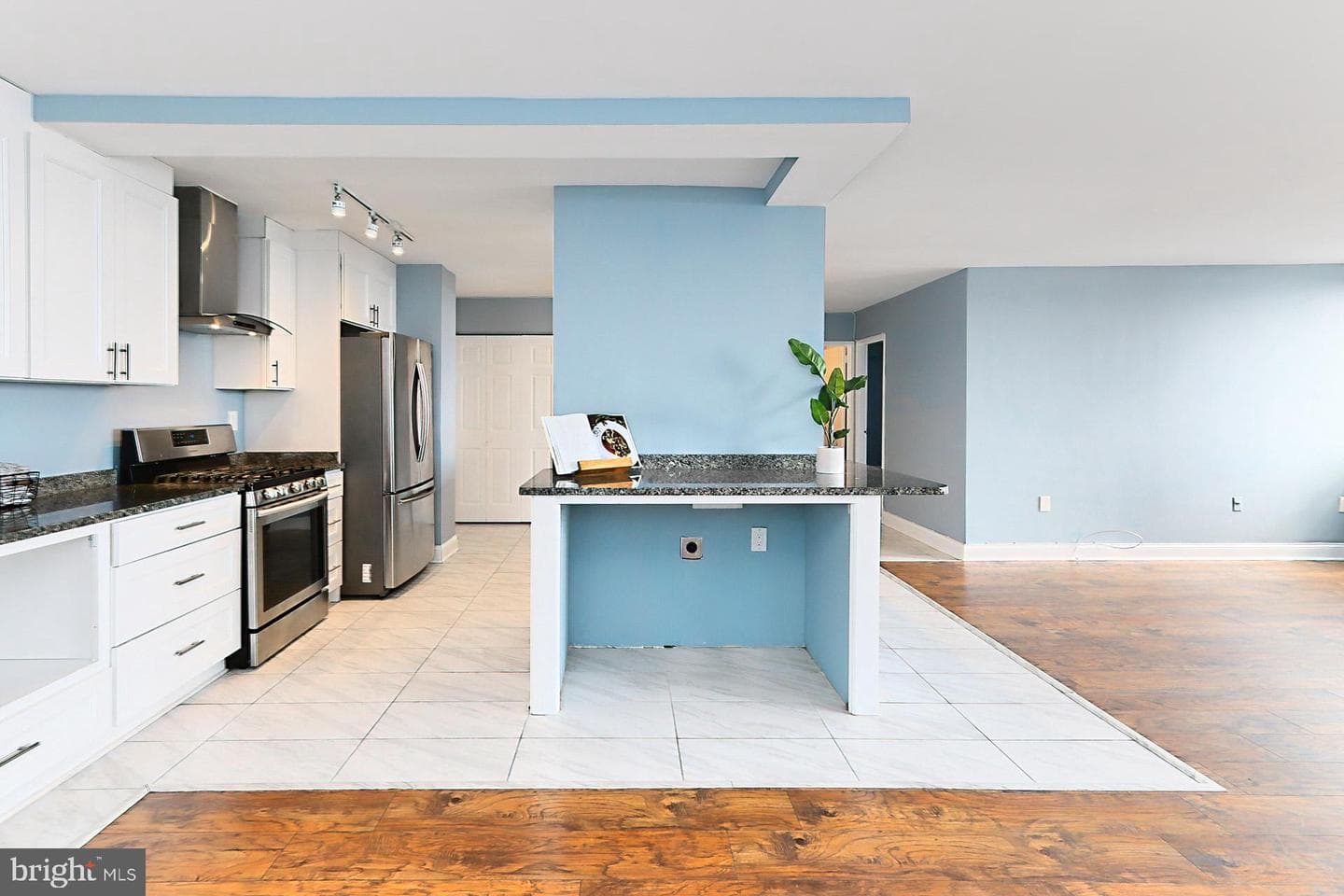 801 N Pitt Street #1203 photo 20