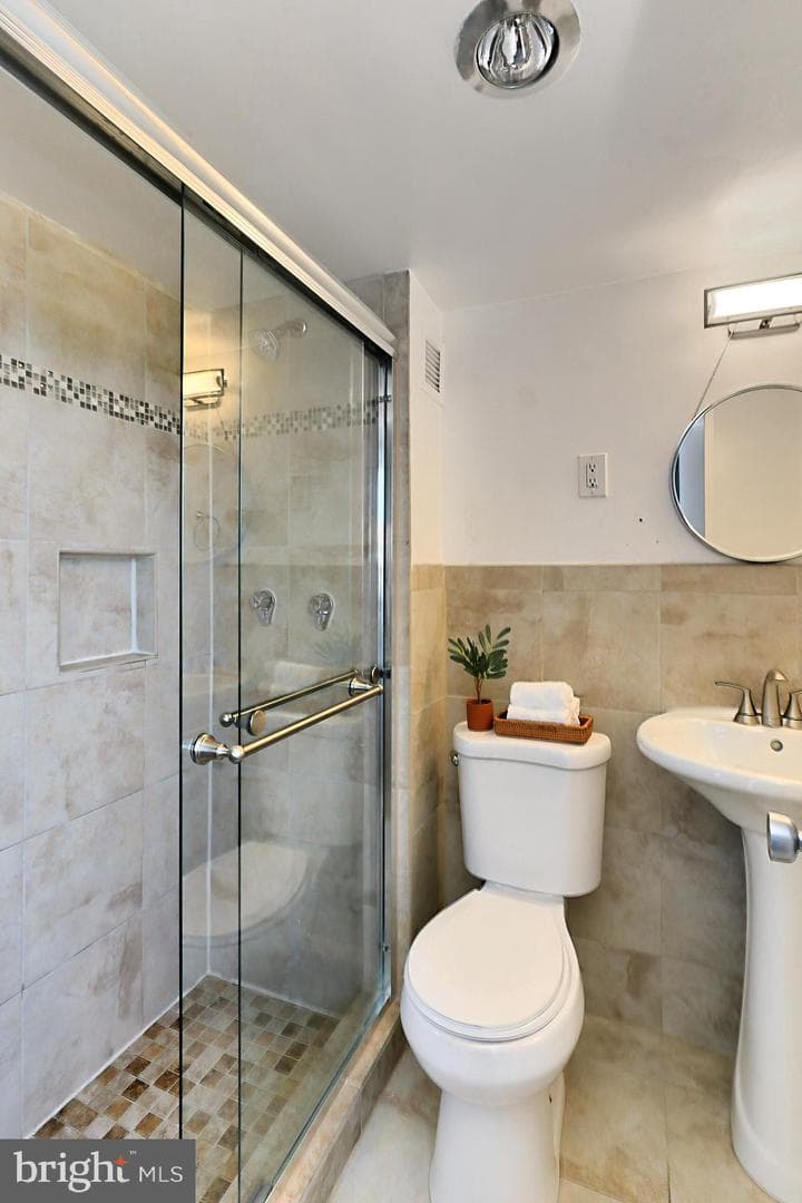 801 N Pitt Street #1203 photo 21