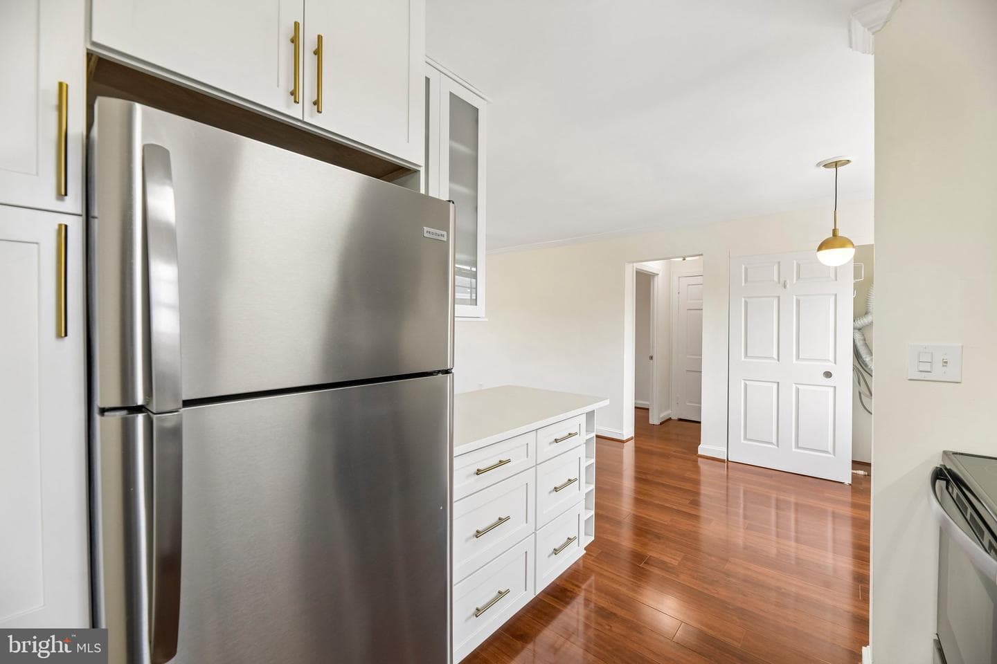 1722 W Abingdon Drive #301 photo 20