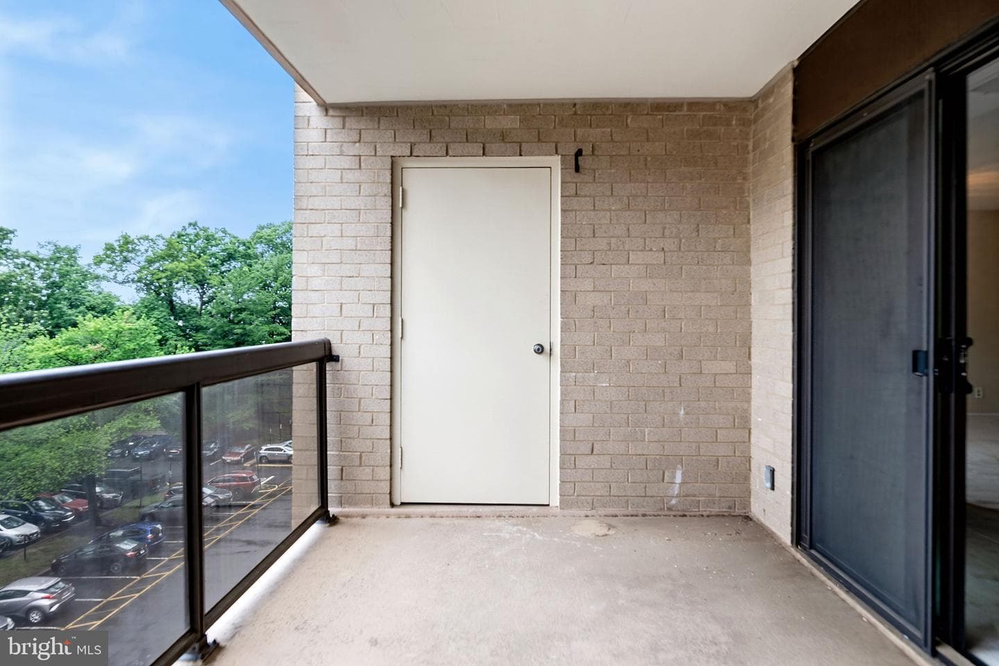 307 Yoakum Pkwy # 512 photo 32