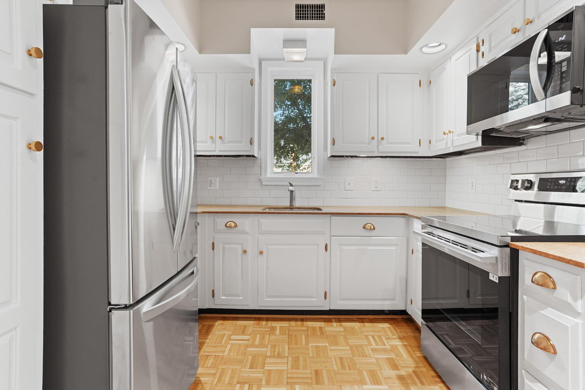 601 Wilkes Street #204 photo 18