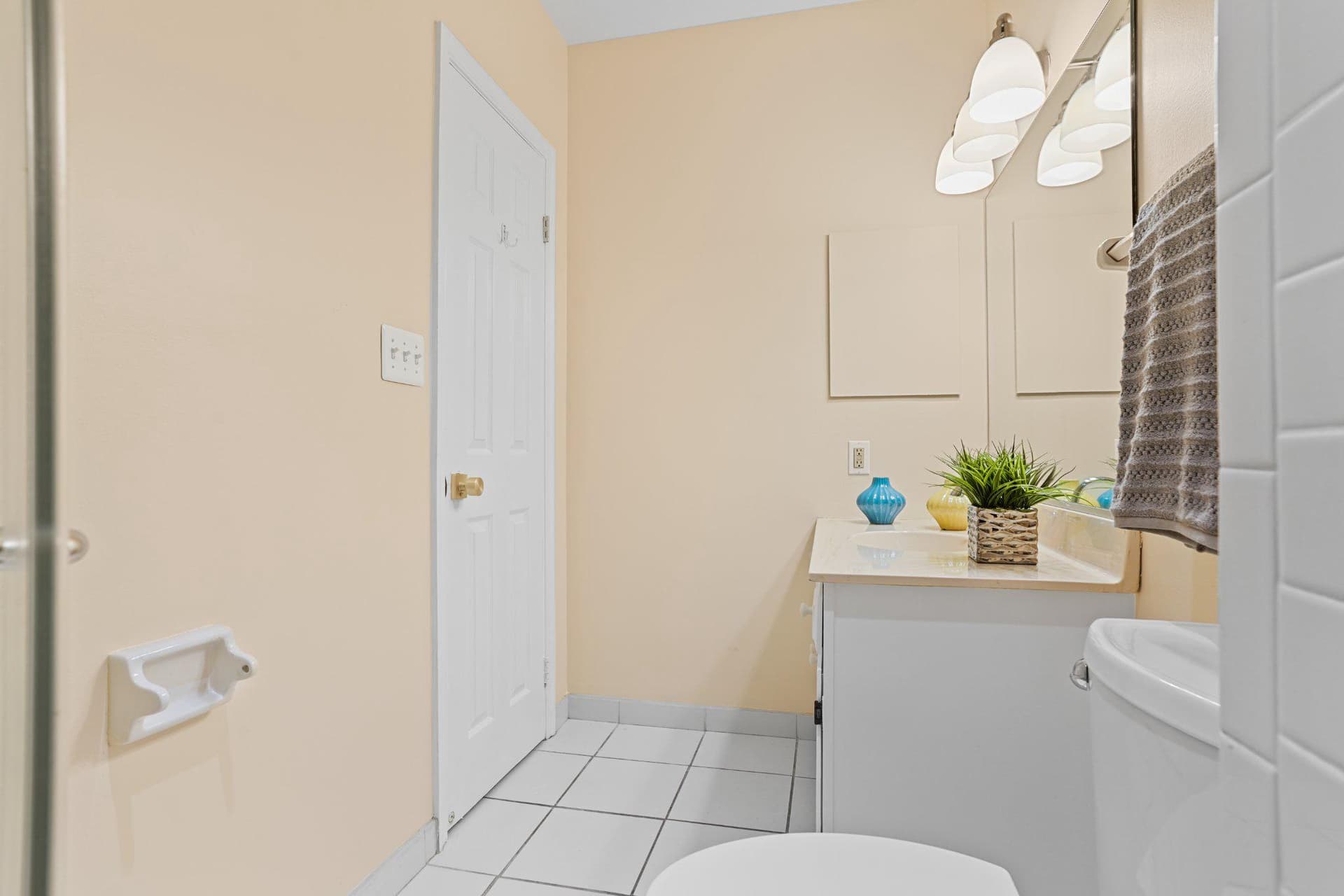 601 Wilkes Street #204 photo 23