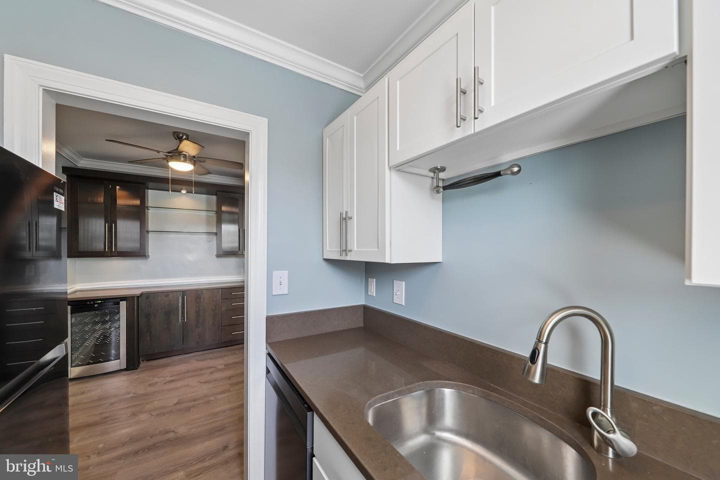 906 S Washington St # 207 photo 9
