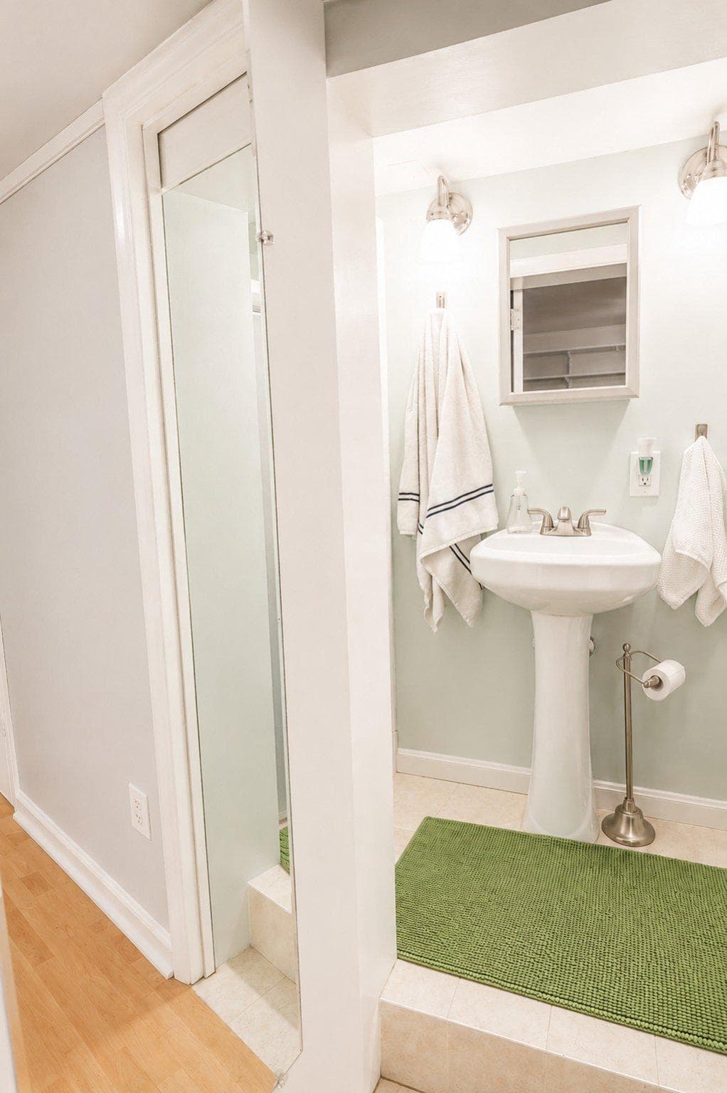1725 Cameron Street photo 21