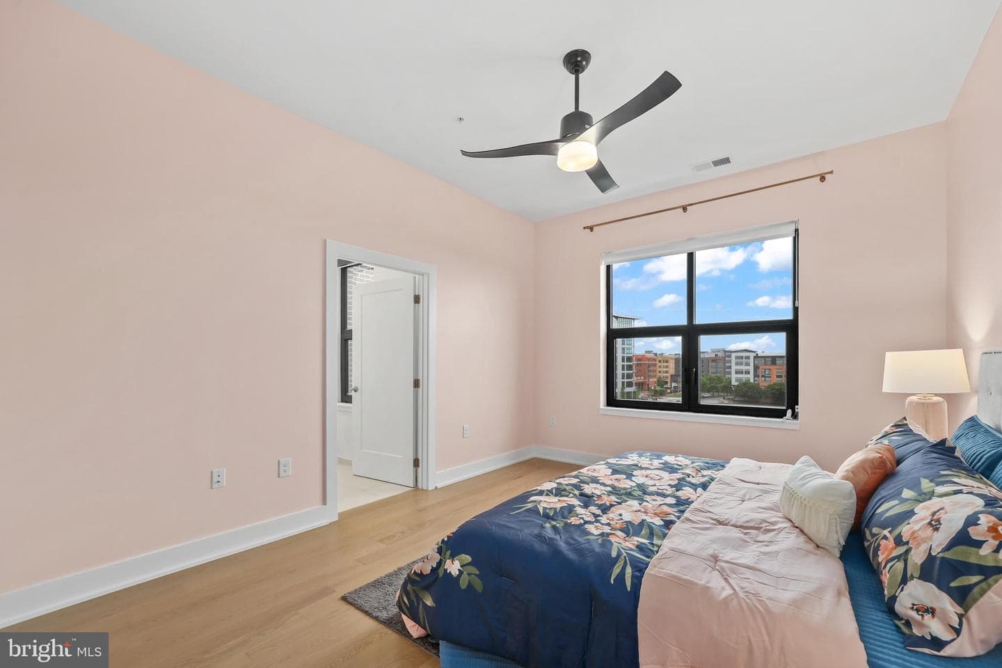701 Swann Avenue #511 photo 18