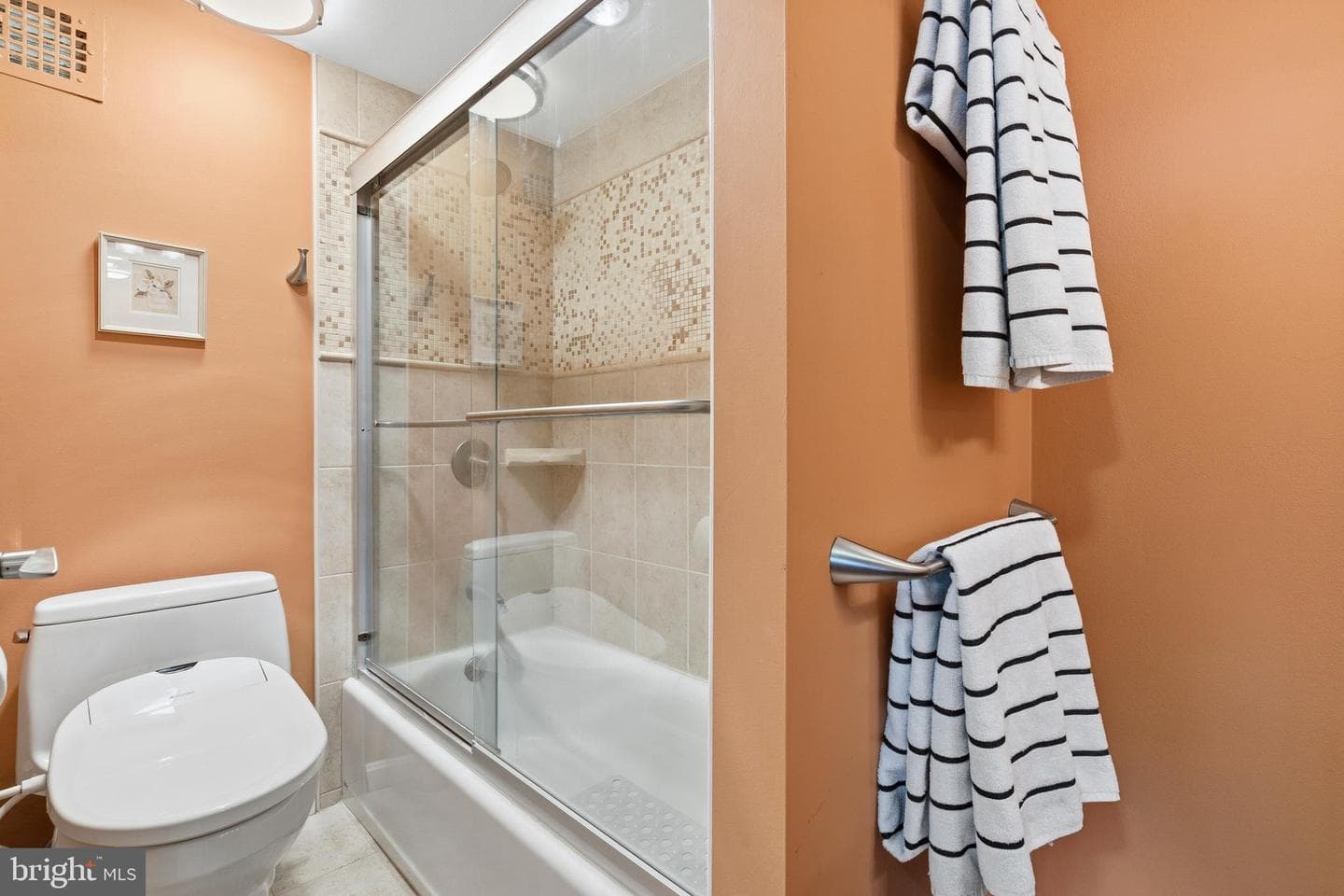 203 Yoakum Pkwy # 410 photo 27