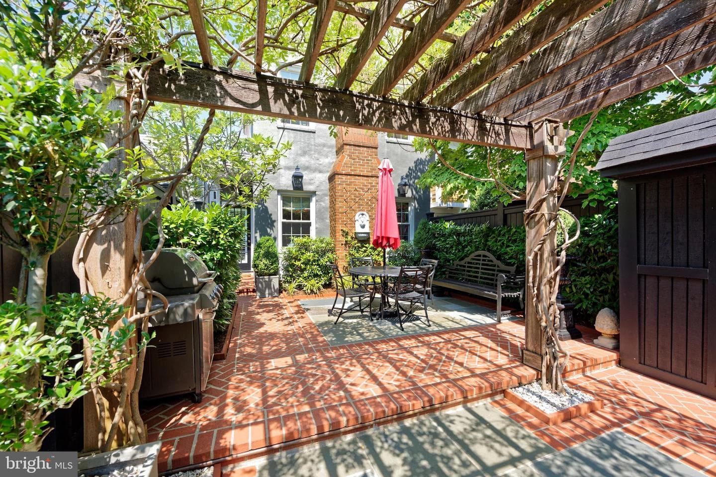624 S Saint Asaph Street photo 39