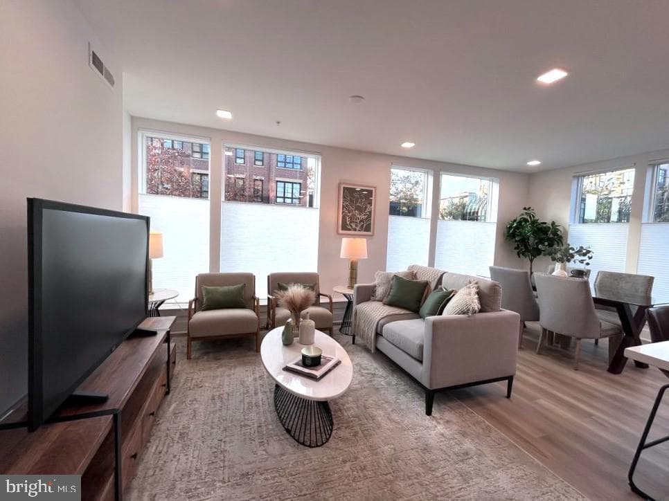 701 N Henry St # 205 photo 3