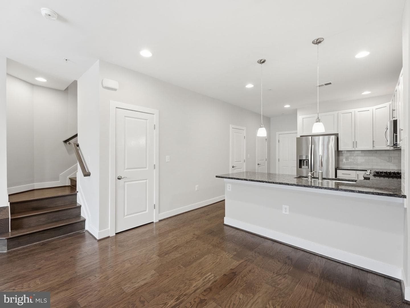 1912 Potomac Avenue #101 photo 11