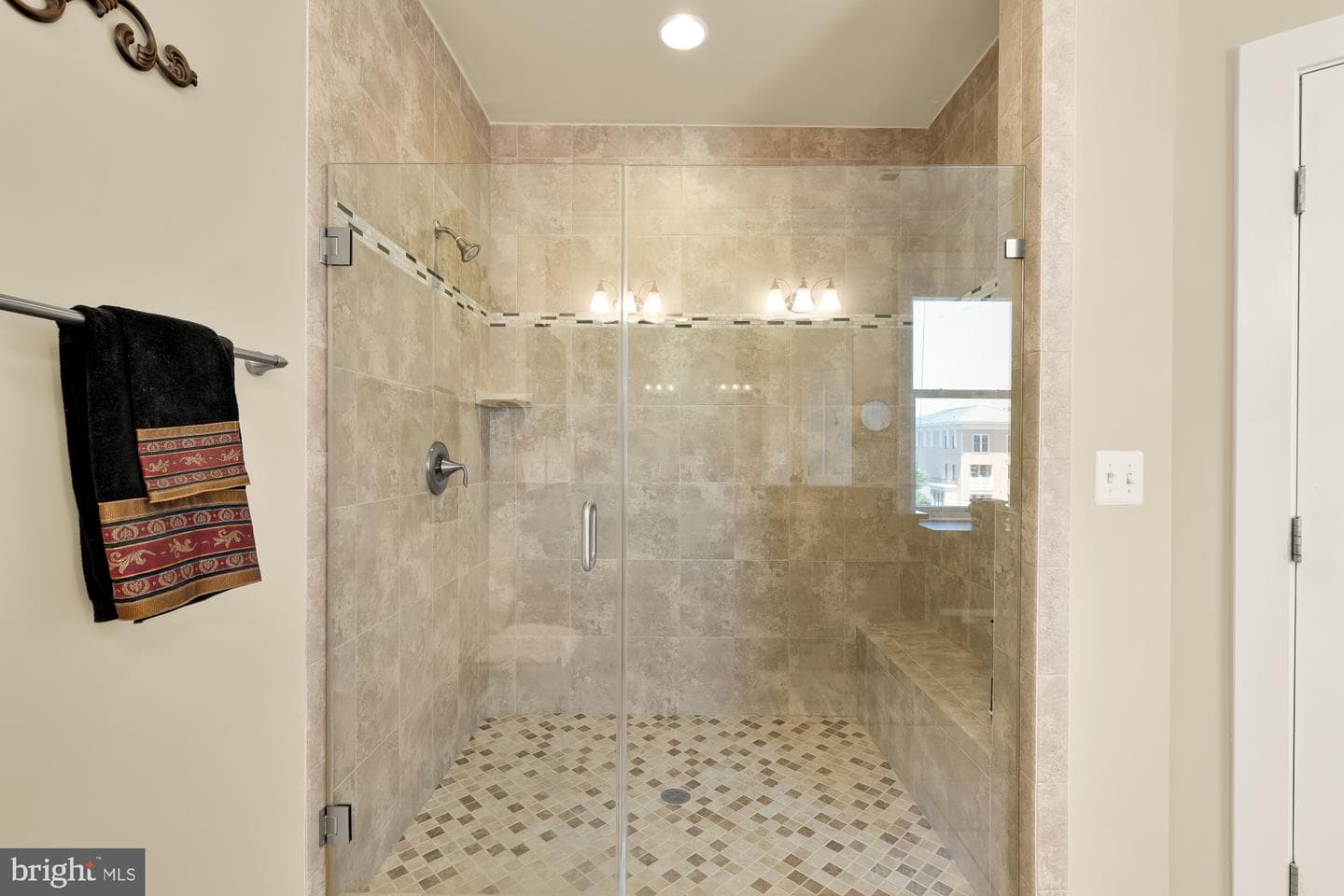 701 Annie Rose photo 30
