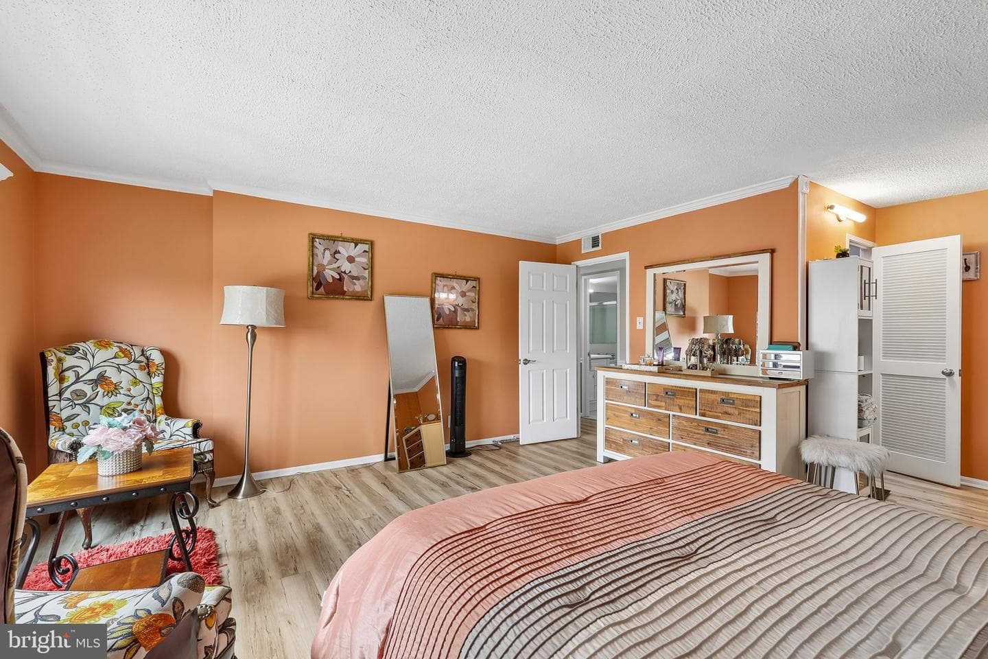203 Yoakum Parkway #925 photo 25