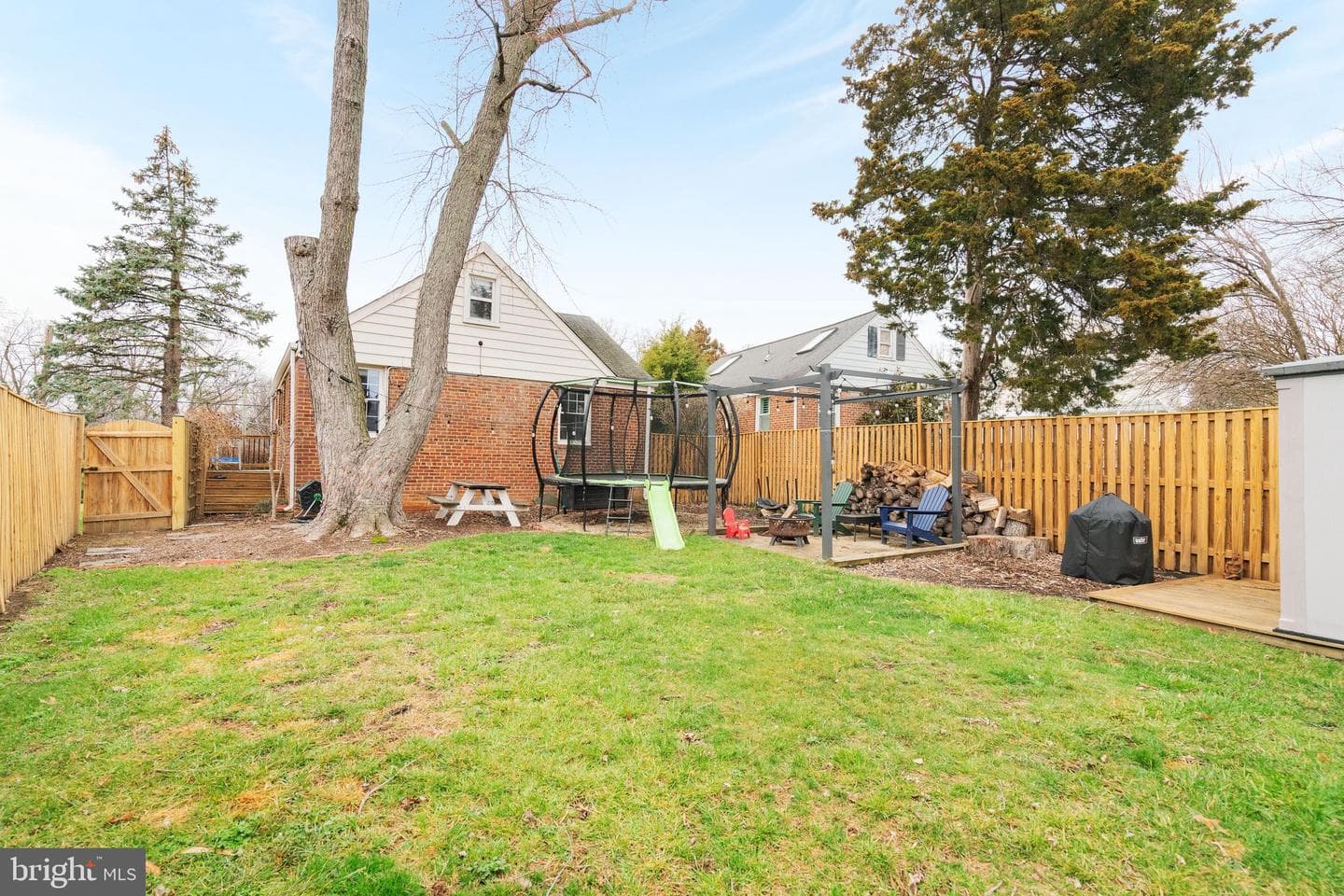 1901 Scroggins Road photo 26