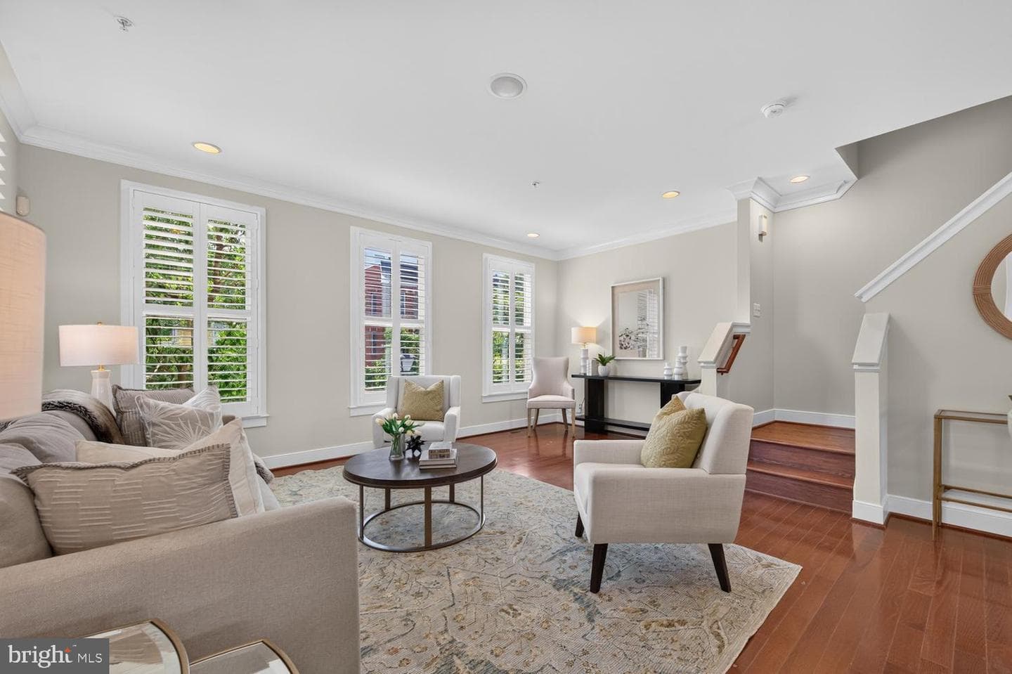 820 N Alfred Street photo 12