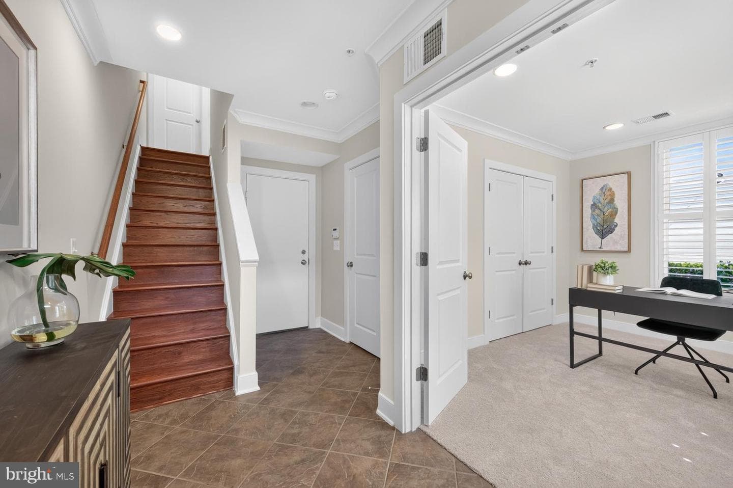 820 N Alfred Street photo 6