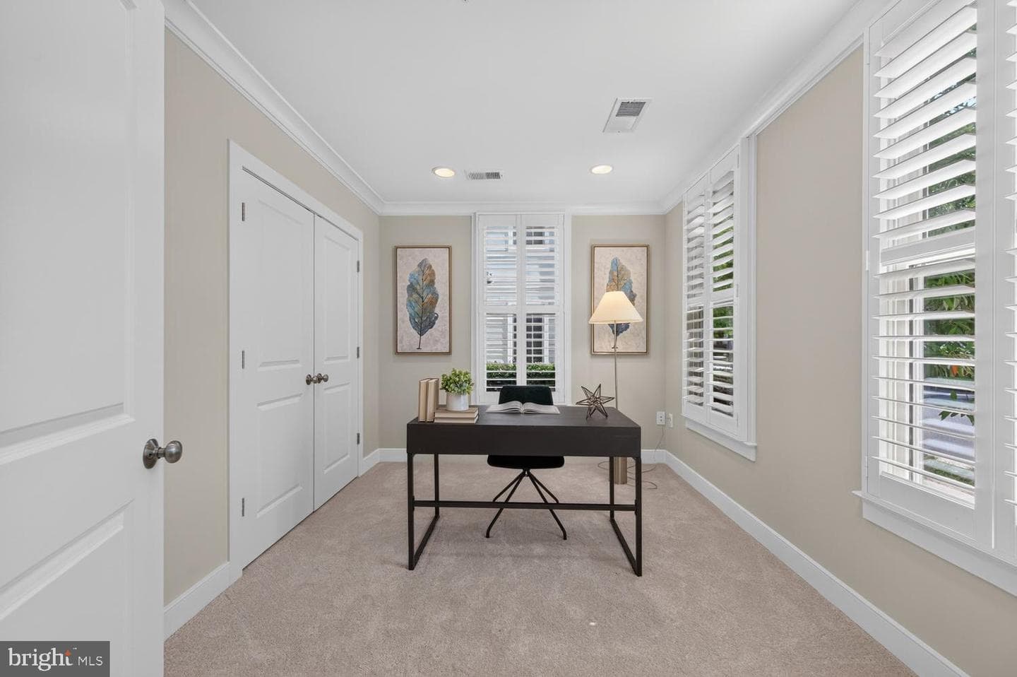 820 N Alfred Street photo 8