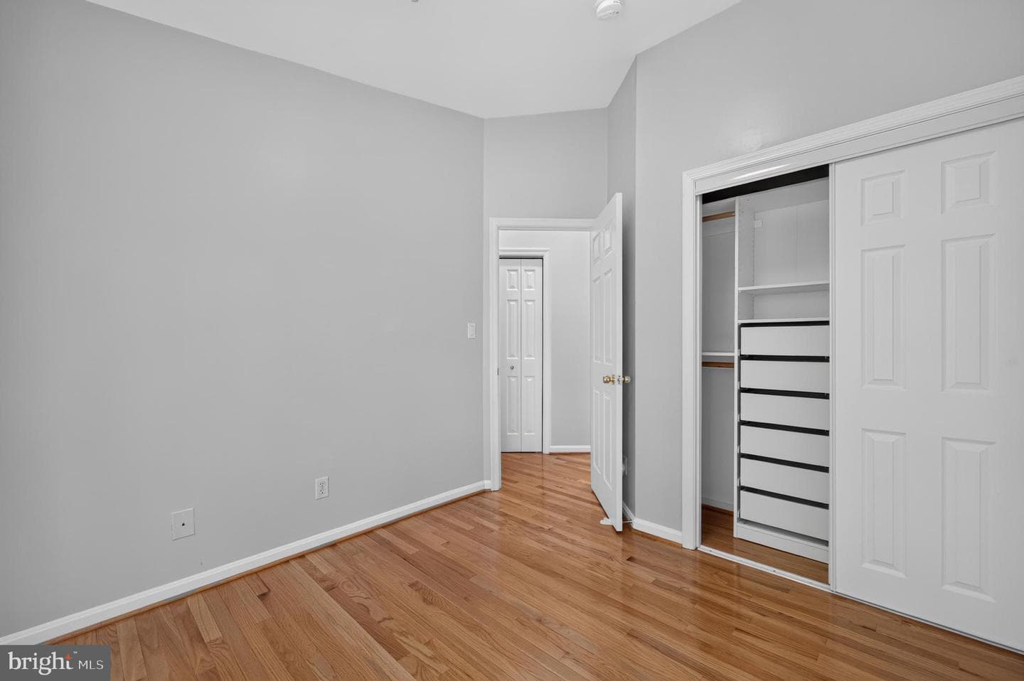 122 Sanborn Place photo 39