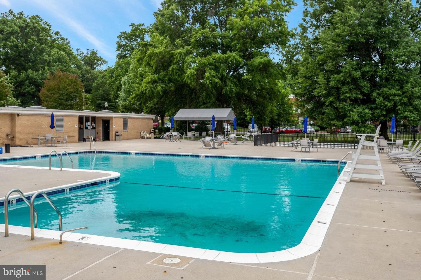 1225 Martha Custis Drive #811 photo 27