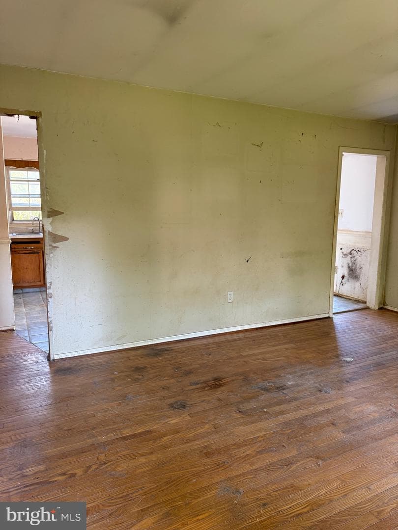 47 Evergreen Lane photo 6