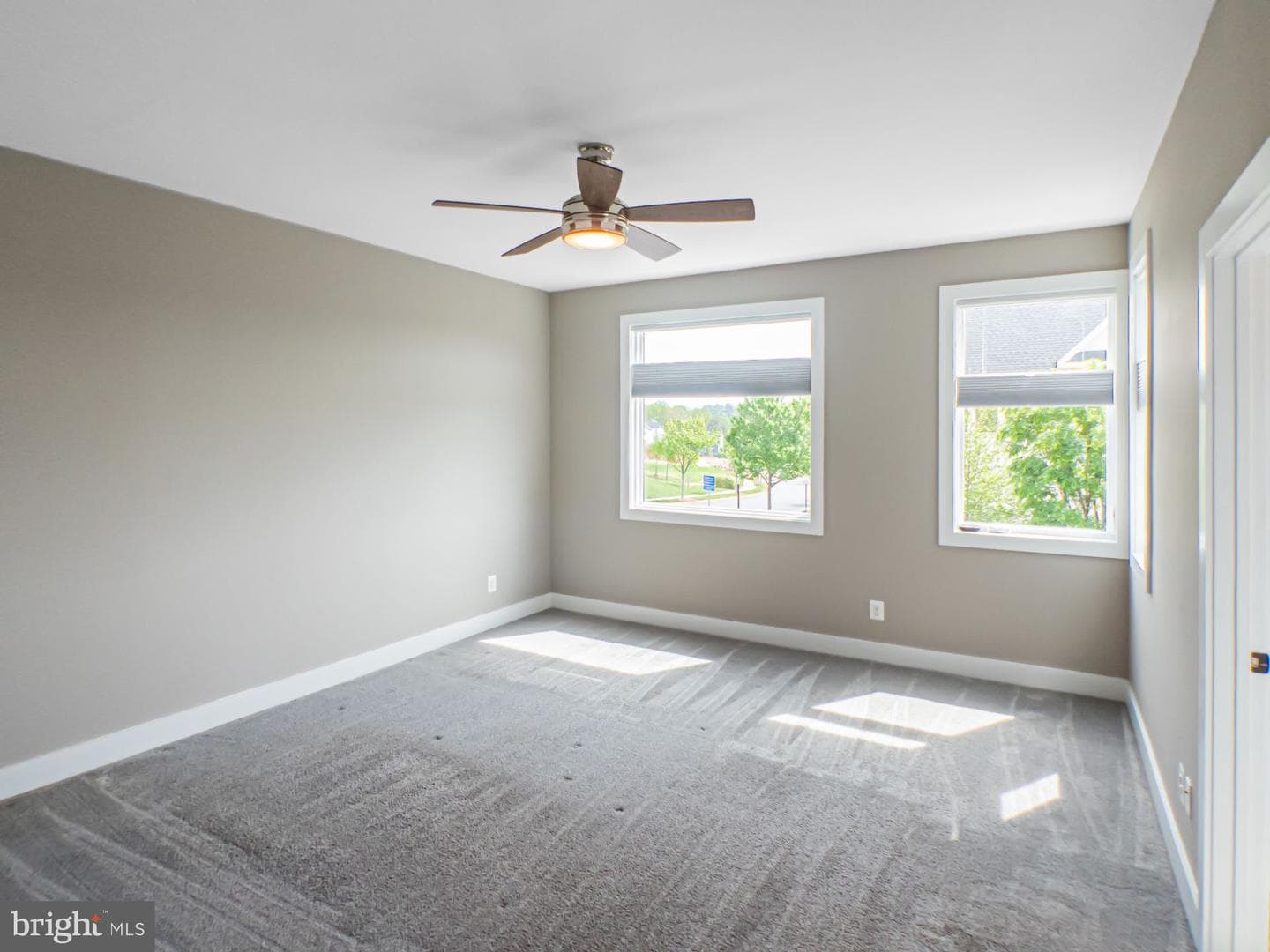 579 Lochlyn Hill Drive photo 23