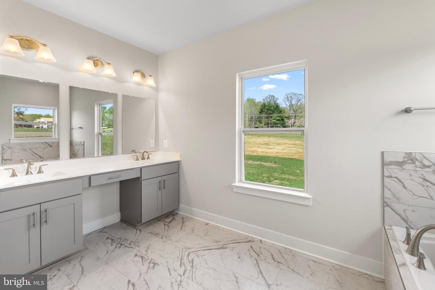 16452 Bobak Road photo 10