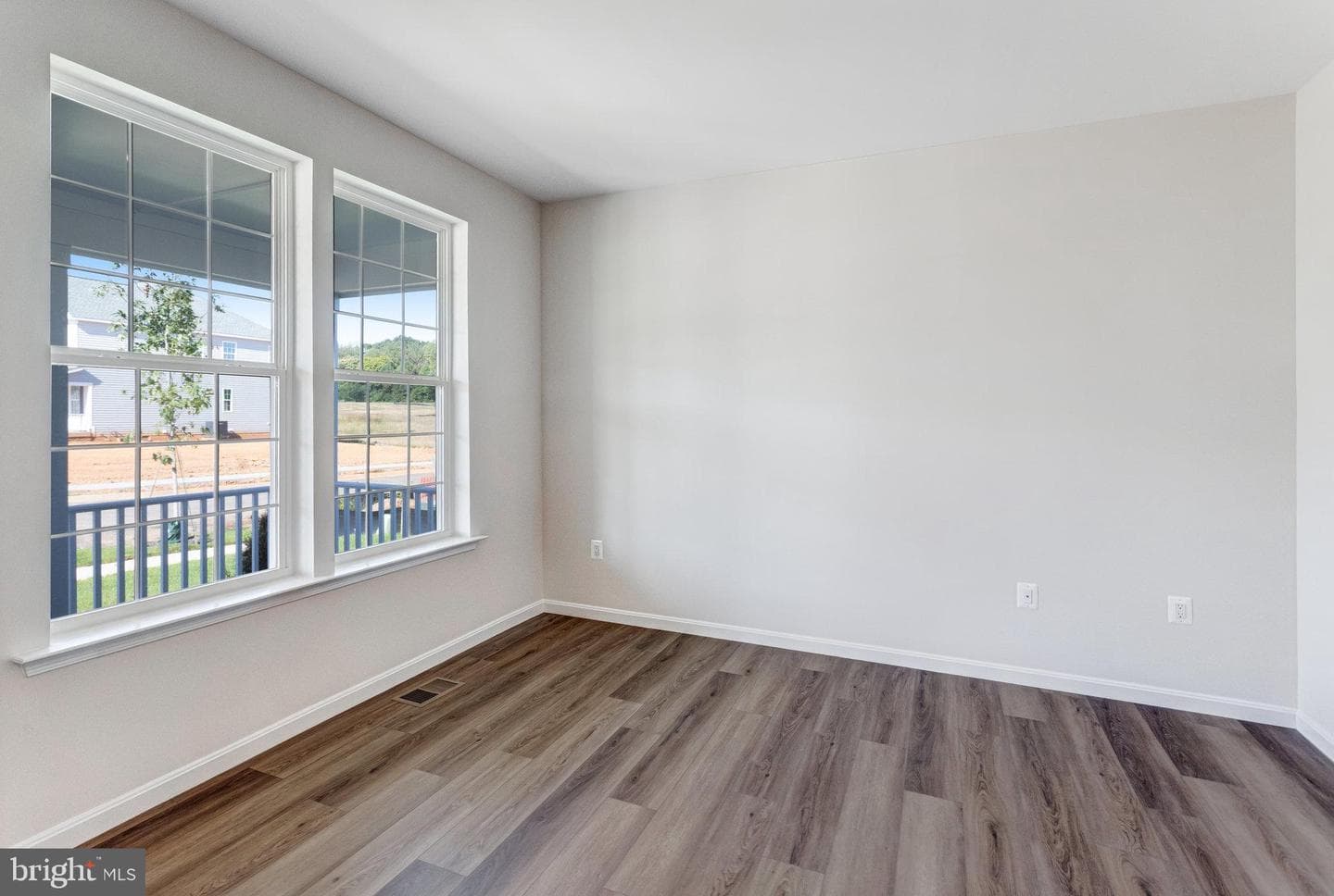 1820 Mulligan Way photo 6