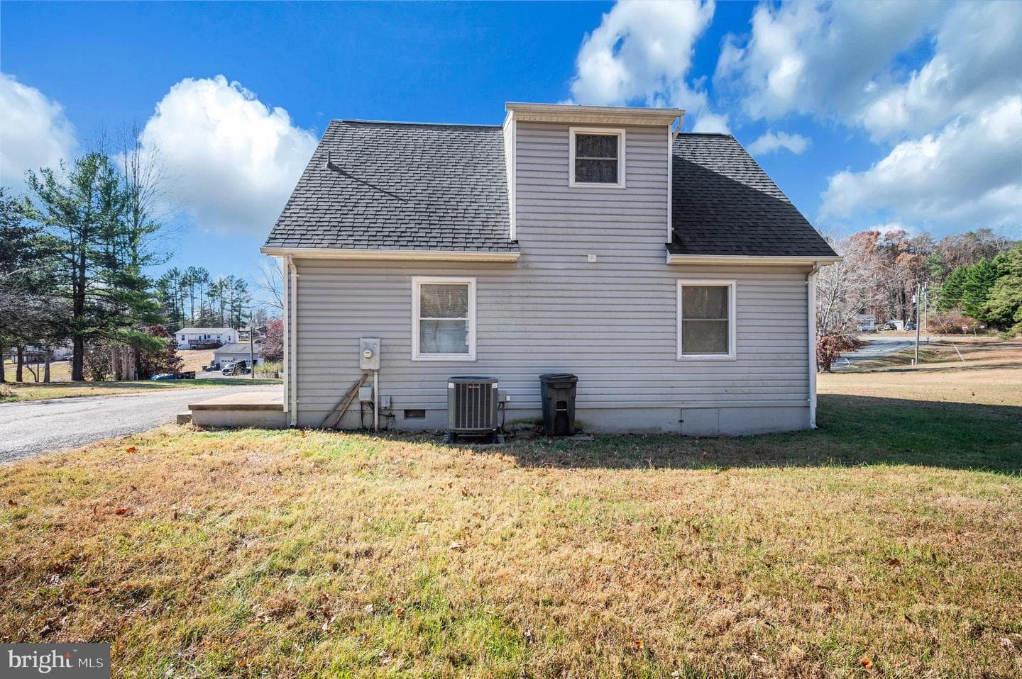 9577 Roys Lane photo 39