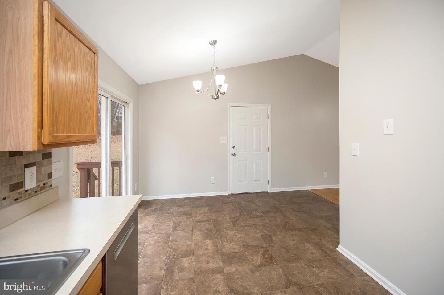 16008 Bruces Lane photo 19