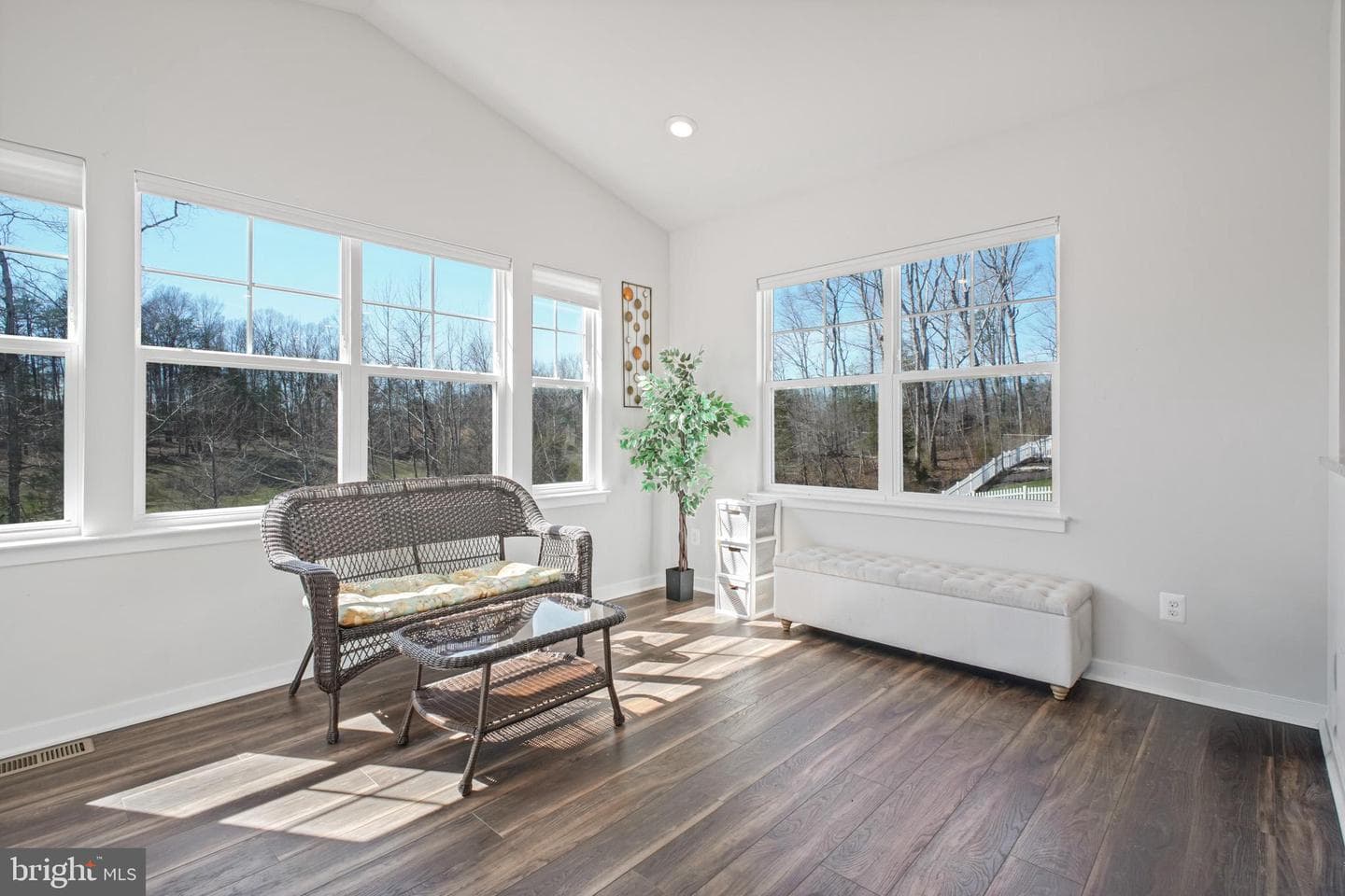 2094 Whithorn Hill photo 18