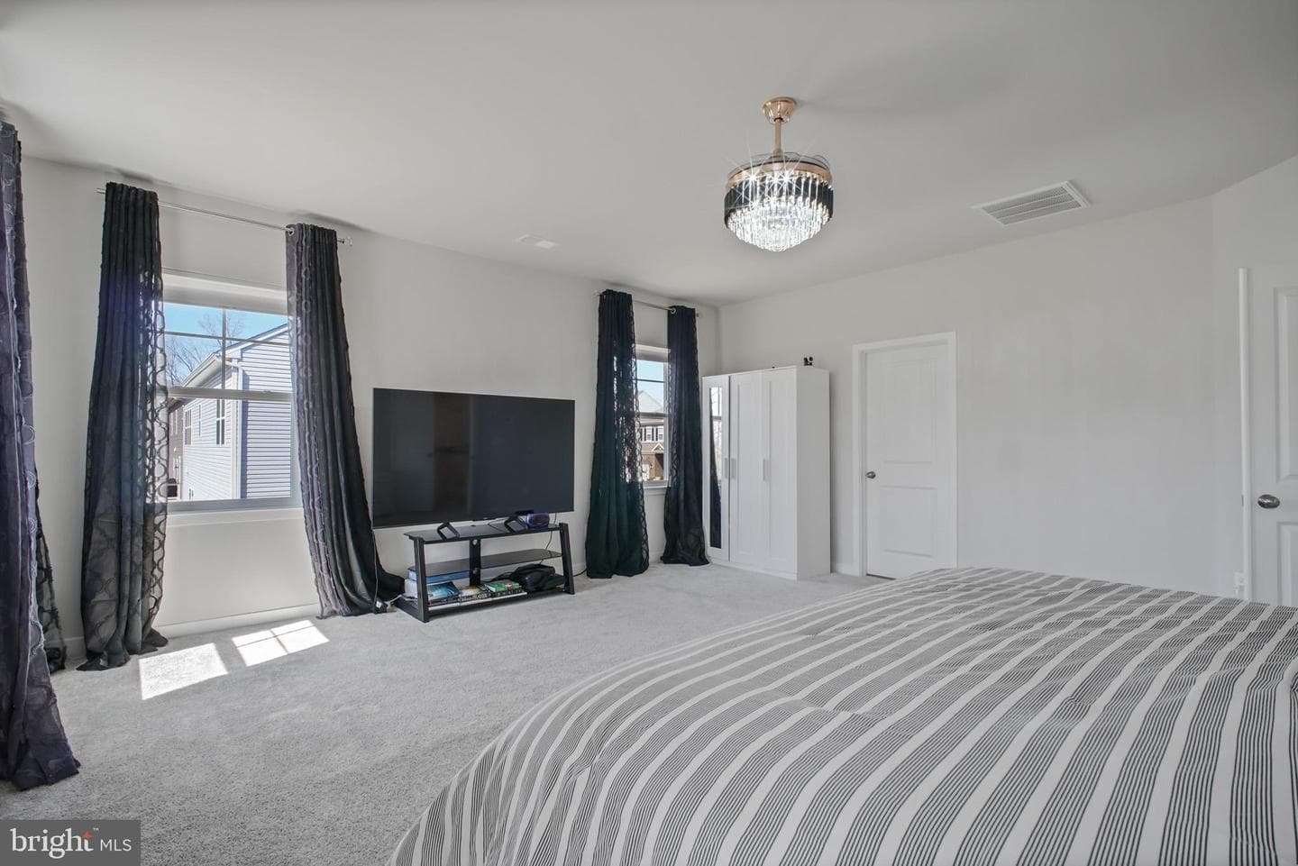 2094 Whithorn Hill photo 37