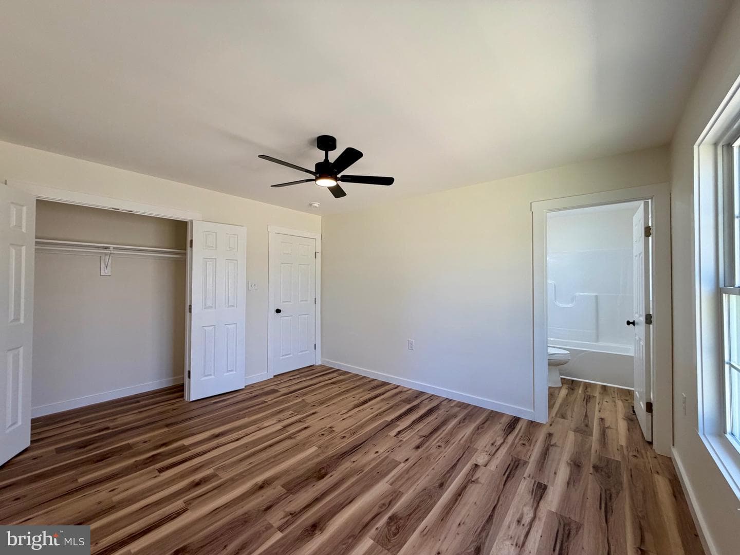 11127 Scott Street photo 8