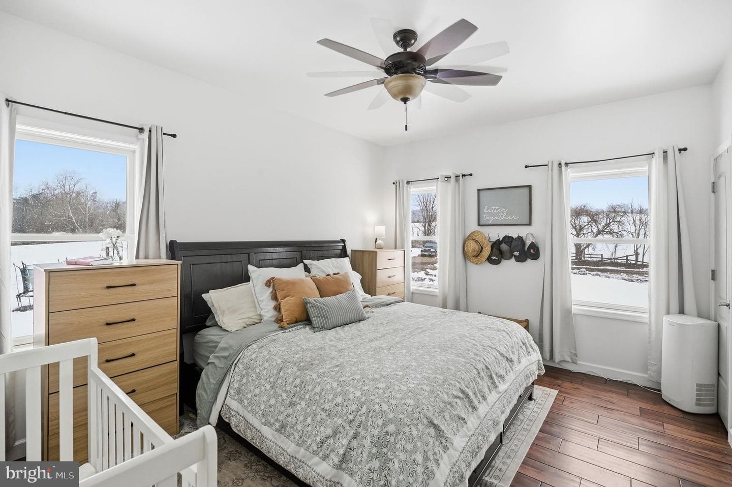 7466 Meadow View Lane photo 18