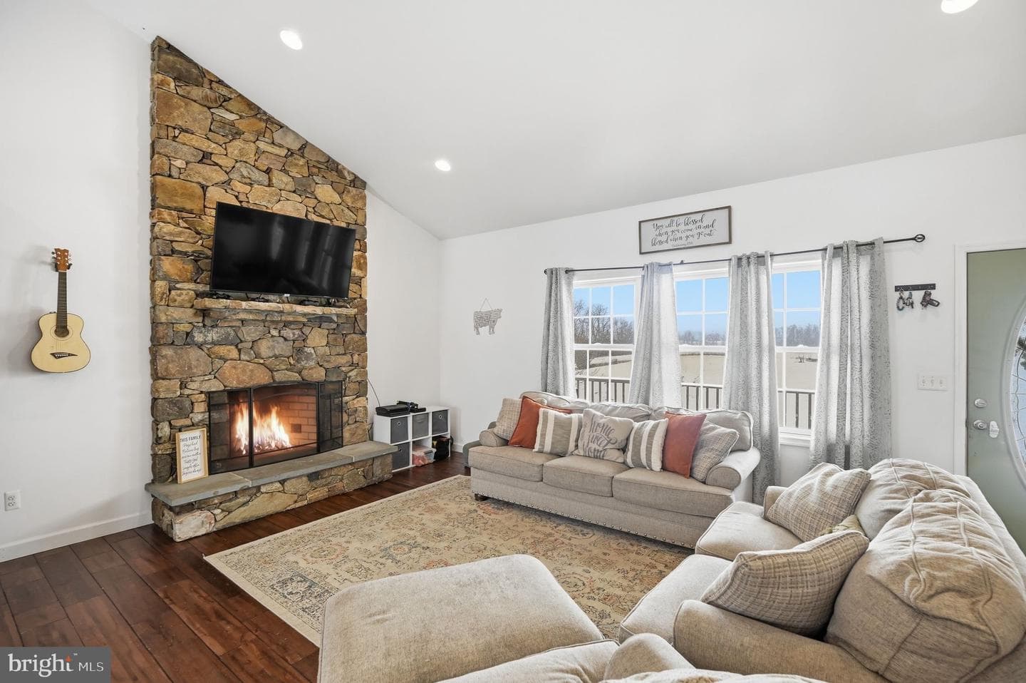 7466 Meadow View Lane photo 7