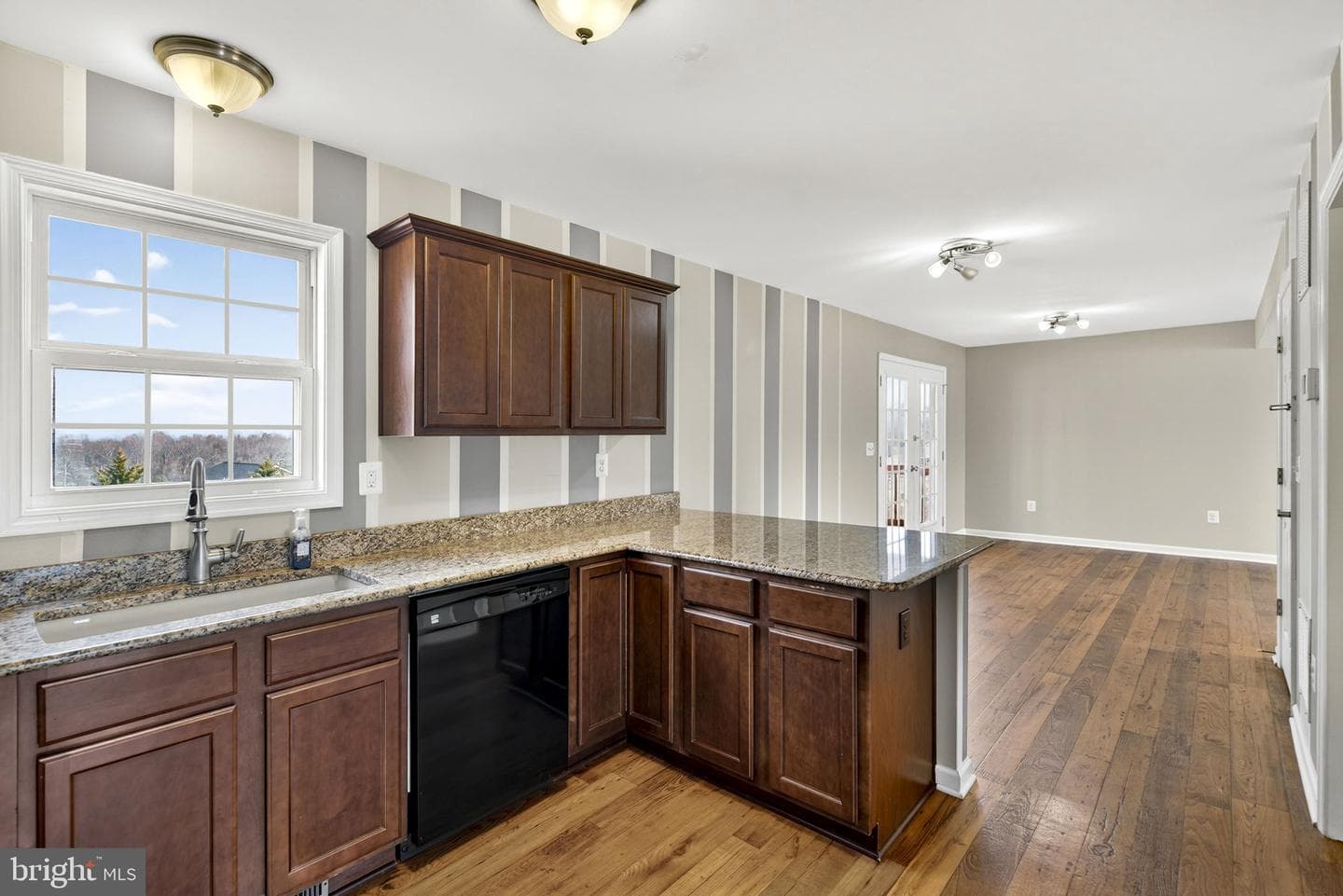 17287 Birchwood photo 22