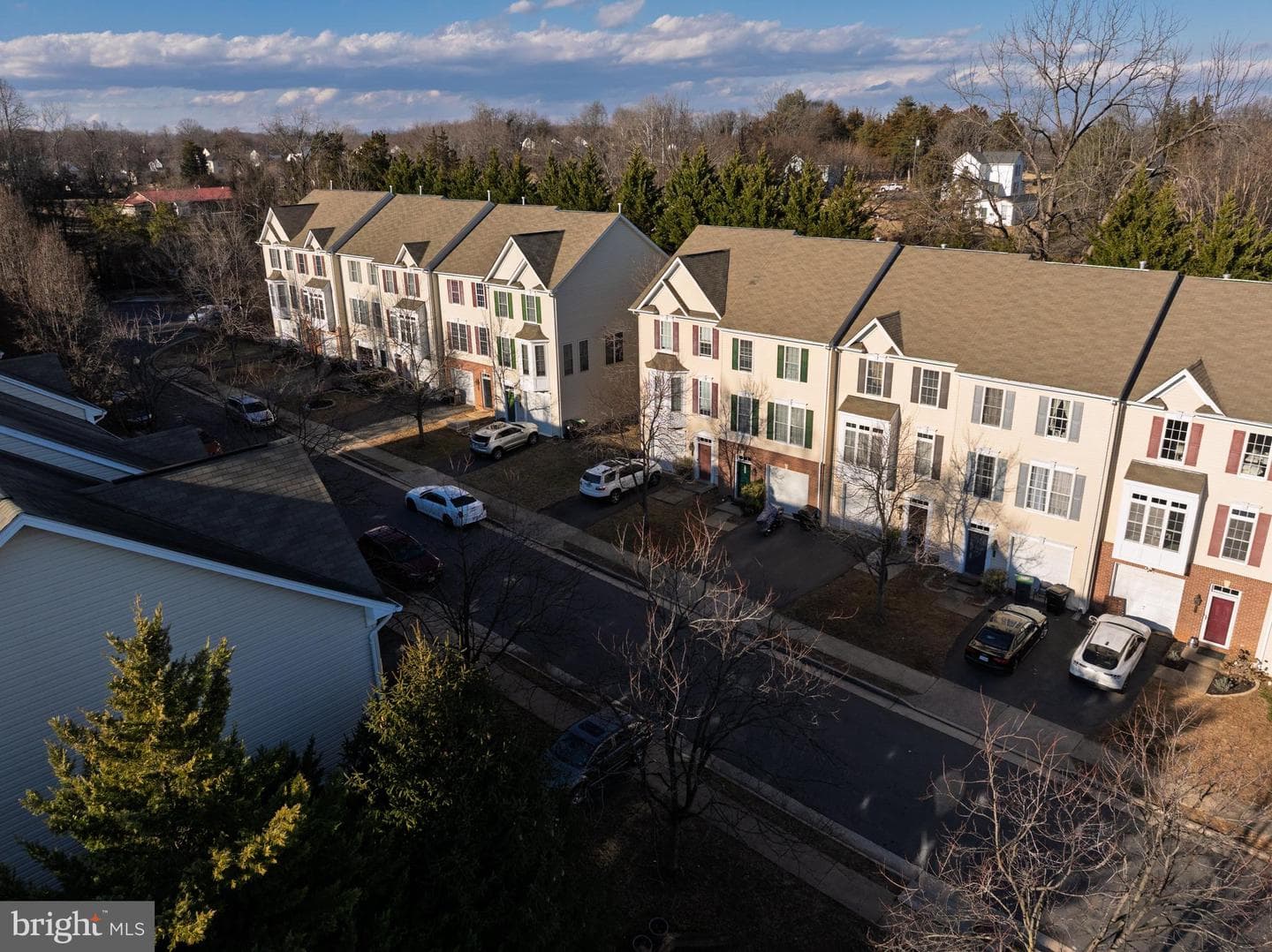 816 Fairview Village Court photo 34