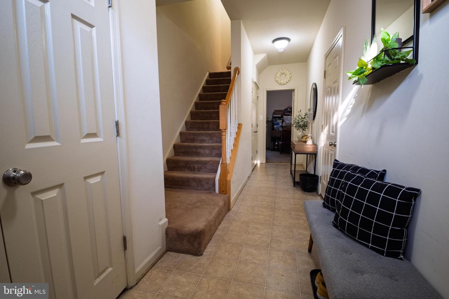 816 Fairview Village Court photo 6