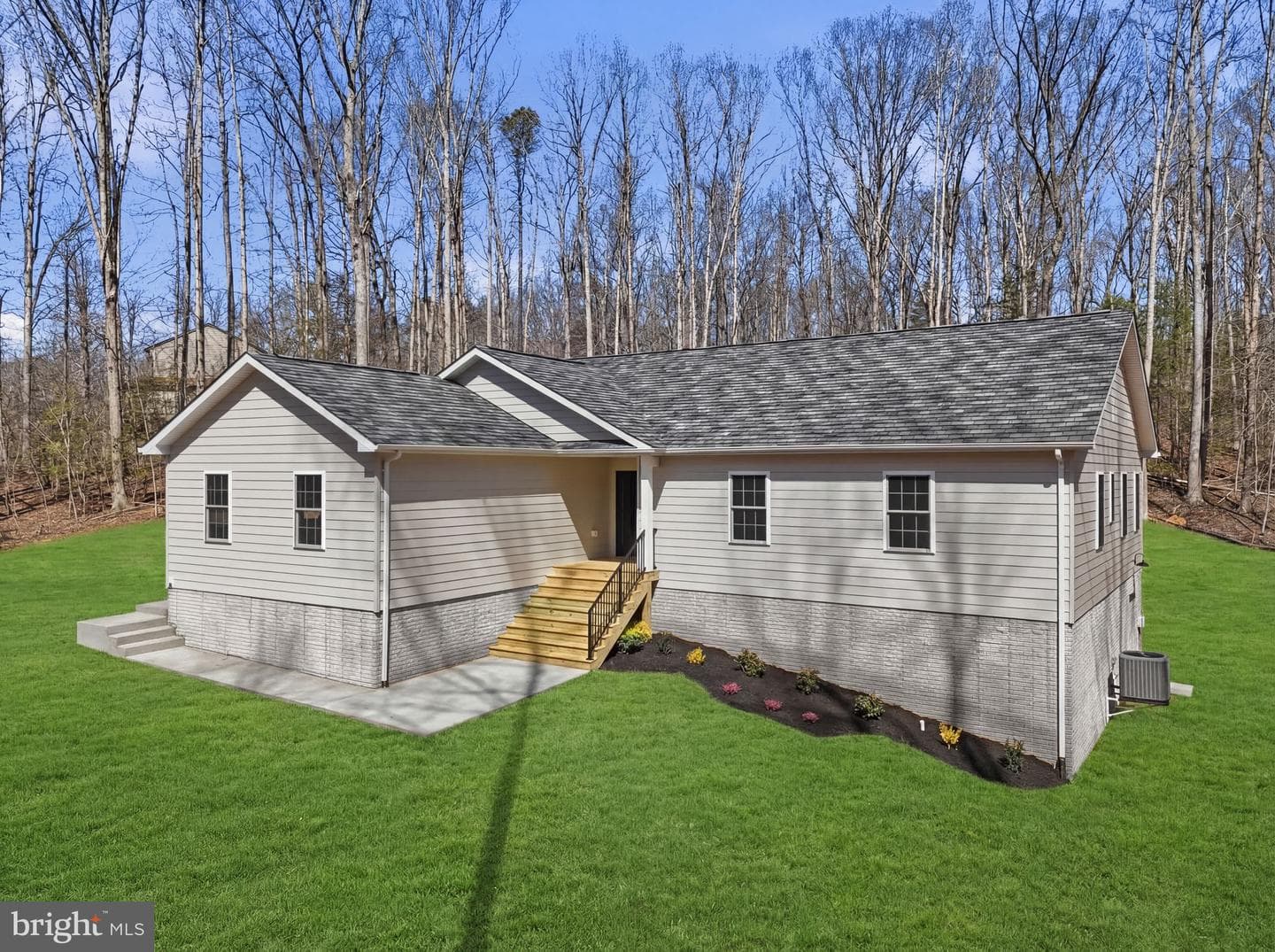 15421 Quail Ridge Drive photo 2