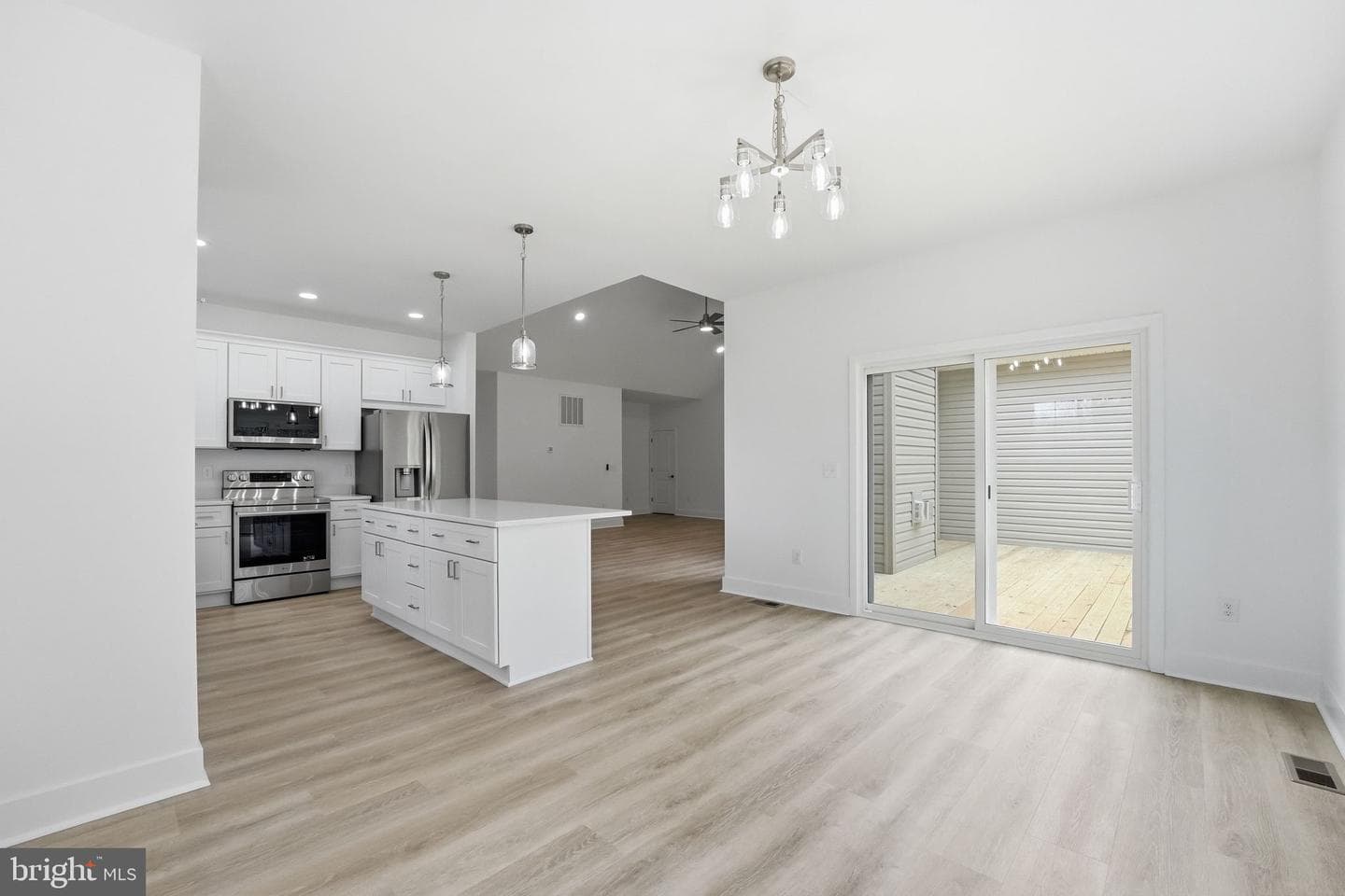 14284 Yates Crossing photo 9