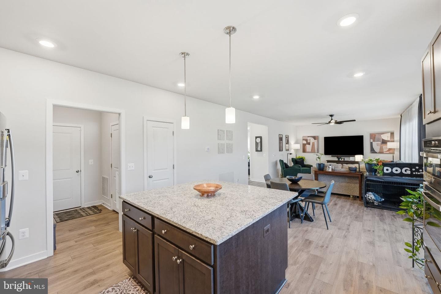 2012 Armstrong Terrace photo 21