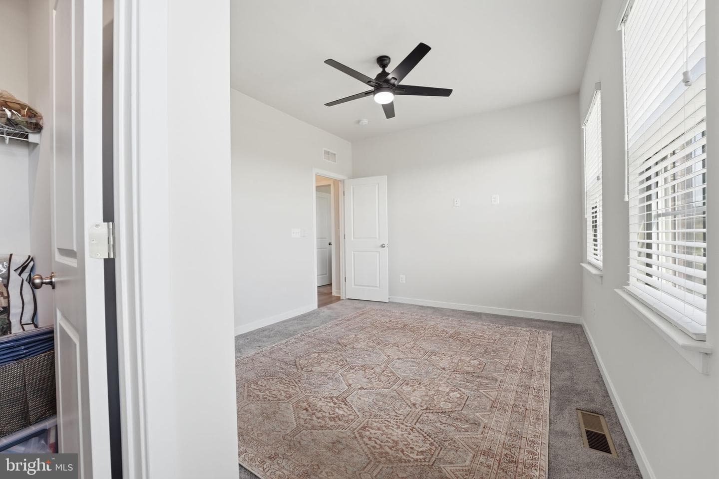 2012 Armstrong Terrace photo 41