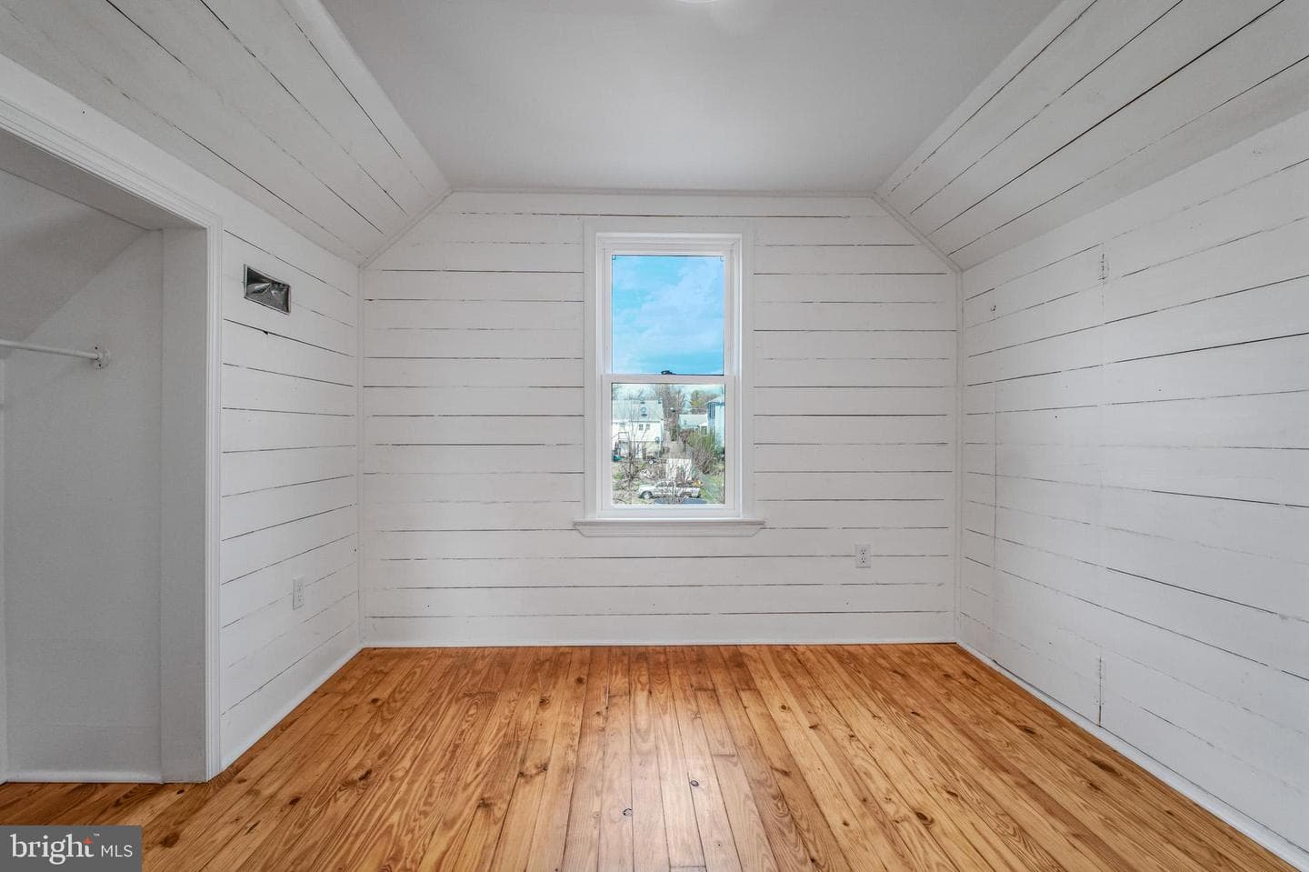 514 2nd Street photo 27